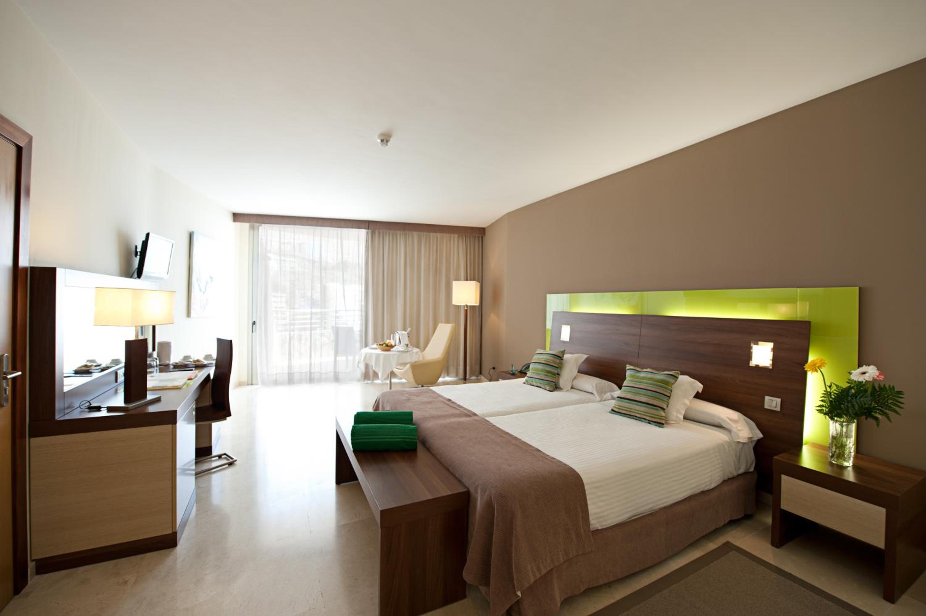 Double Room With Sea View With Aquapark (3 Adults + 1 Child), photo 6