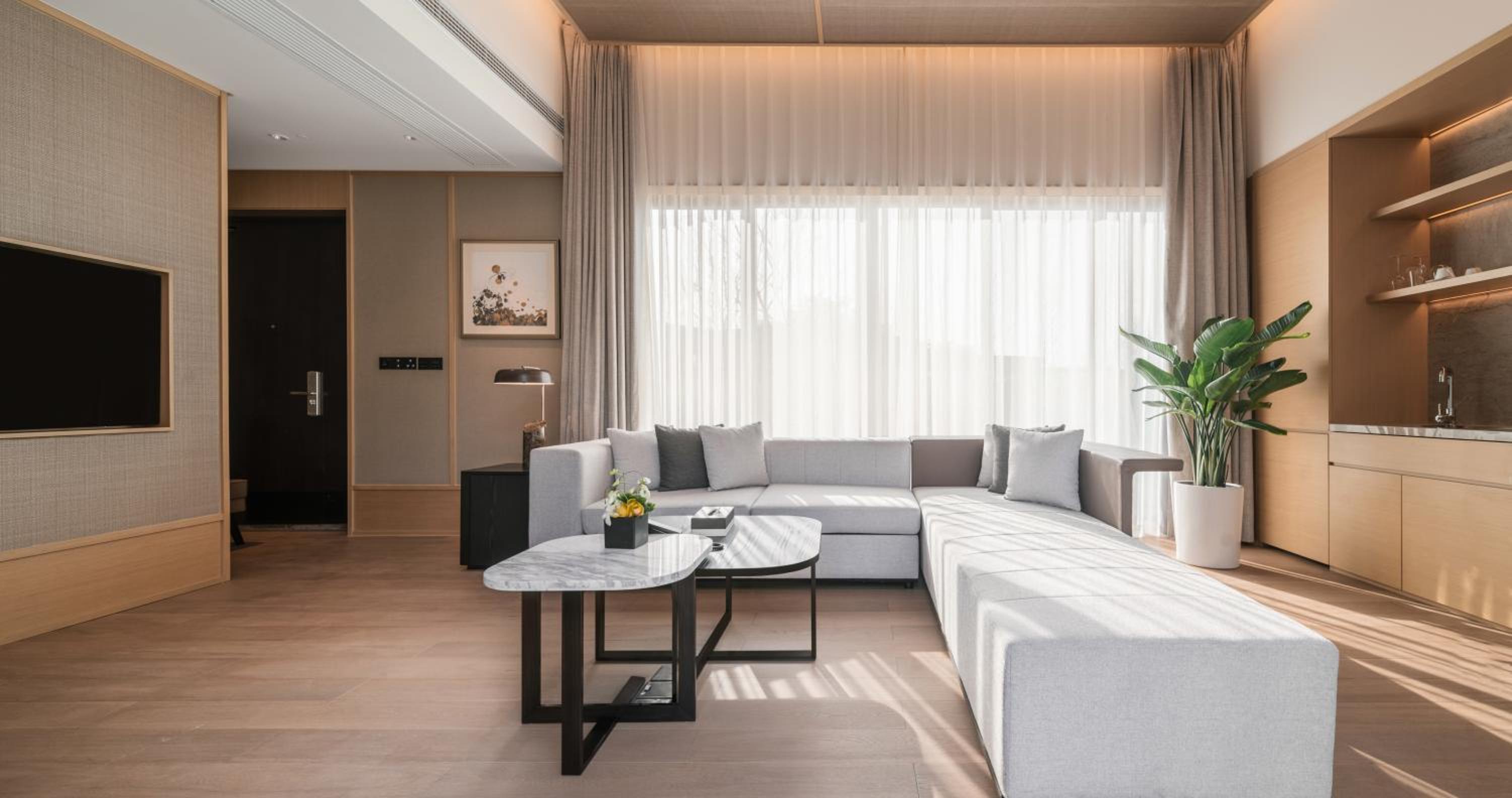 Villa with King Bed and Garden View - Photo 4