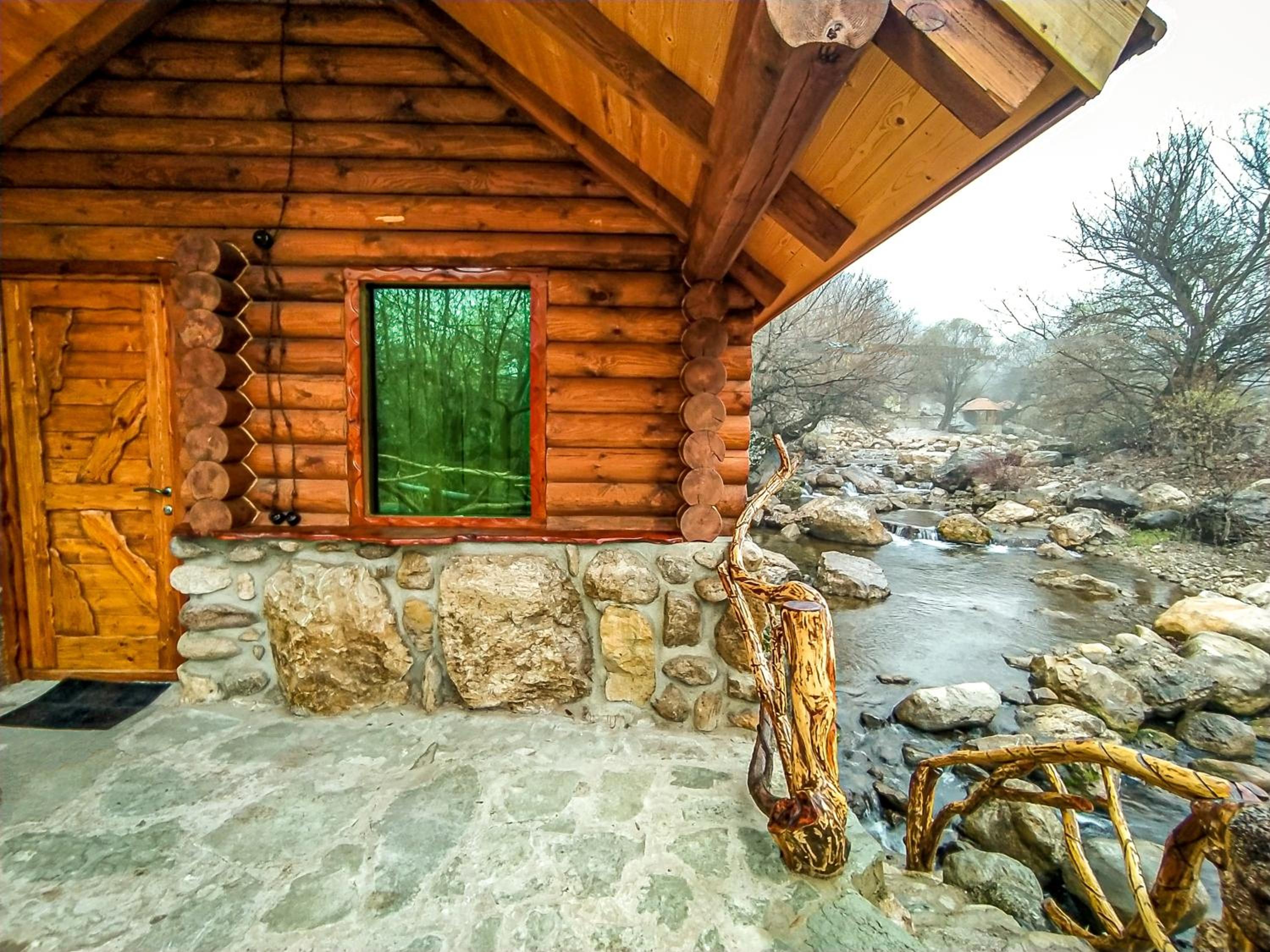 Family Room with Mountain View photo 3