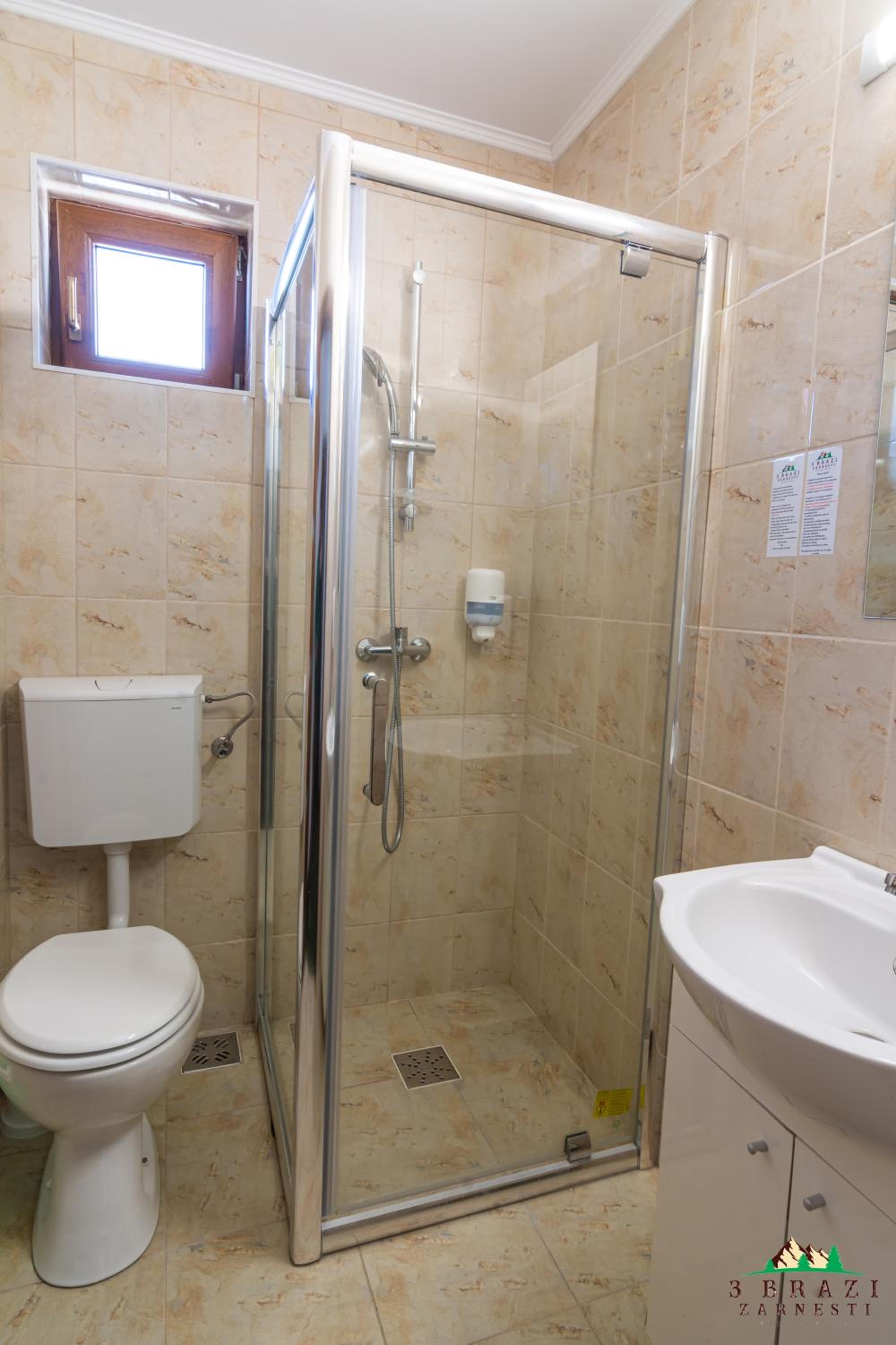 Double or Twin Room photo 3