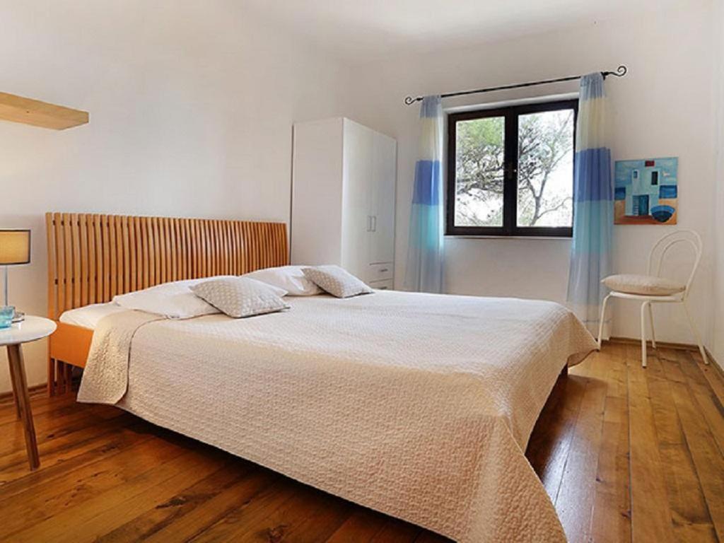 Double Room with Balcony (2 Adults + 1 Child)