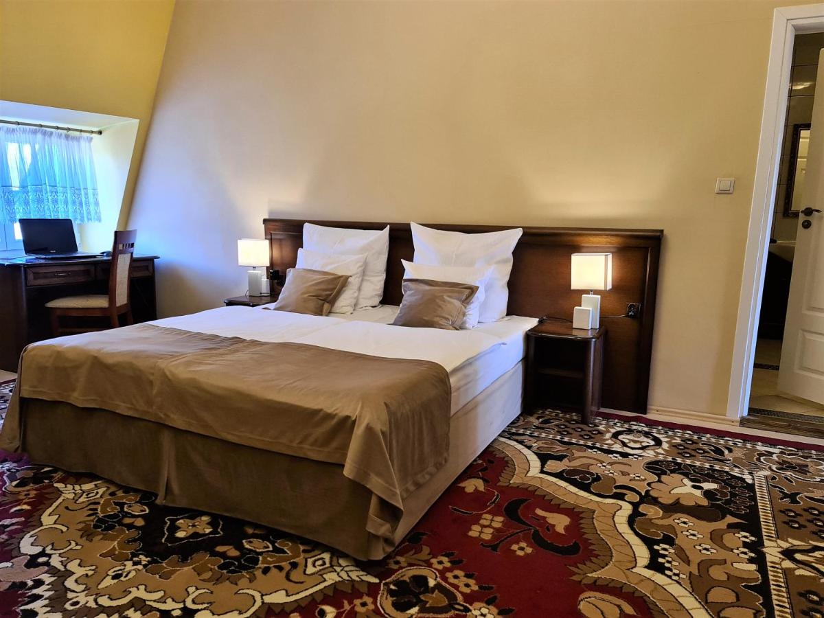 Large Double Room photo 3
