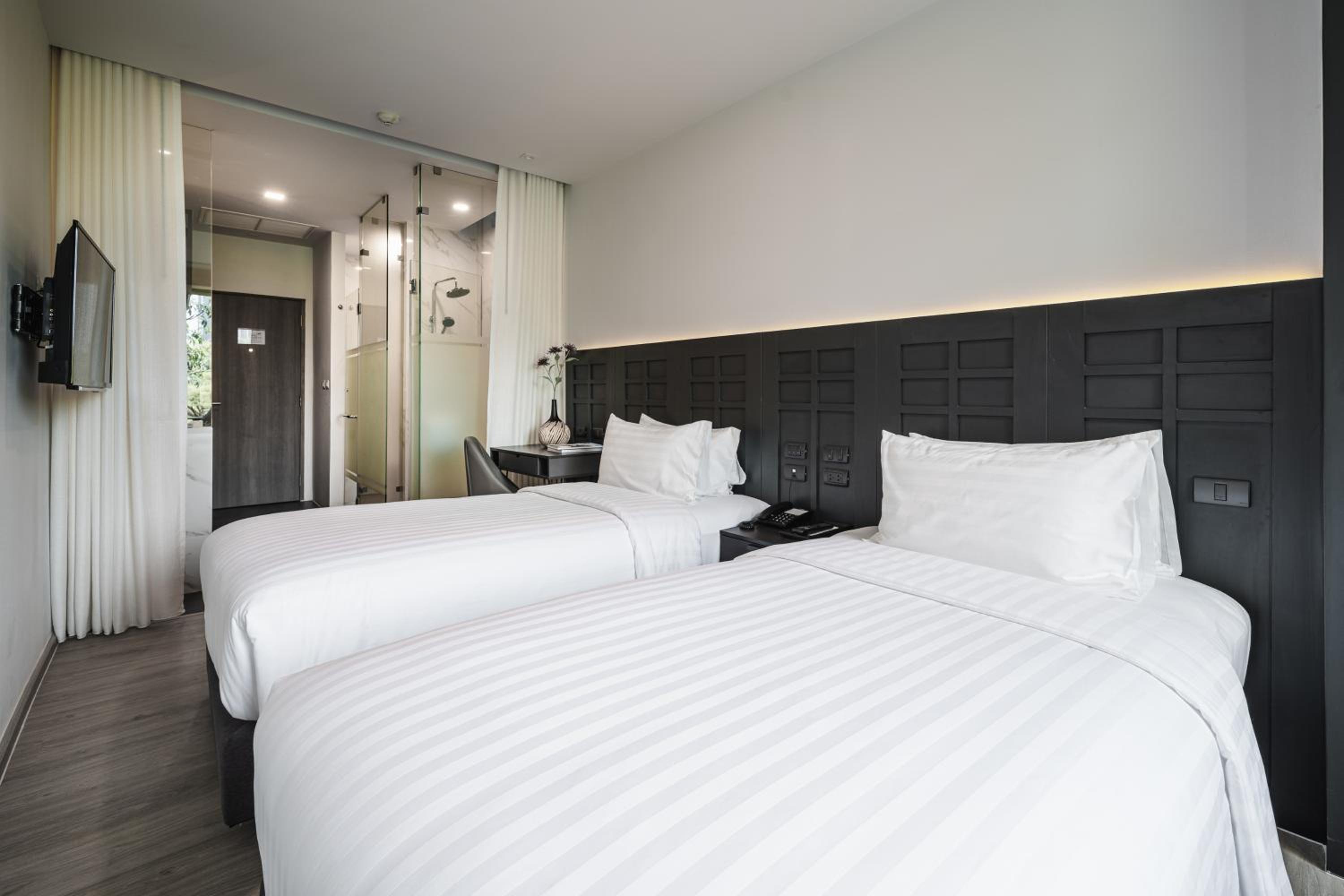 Standard Twin Room photo 3