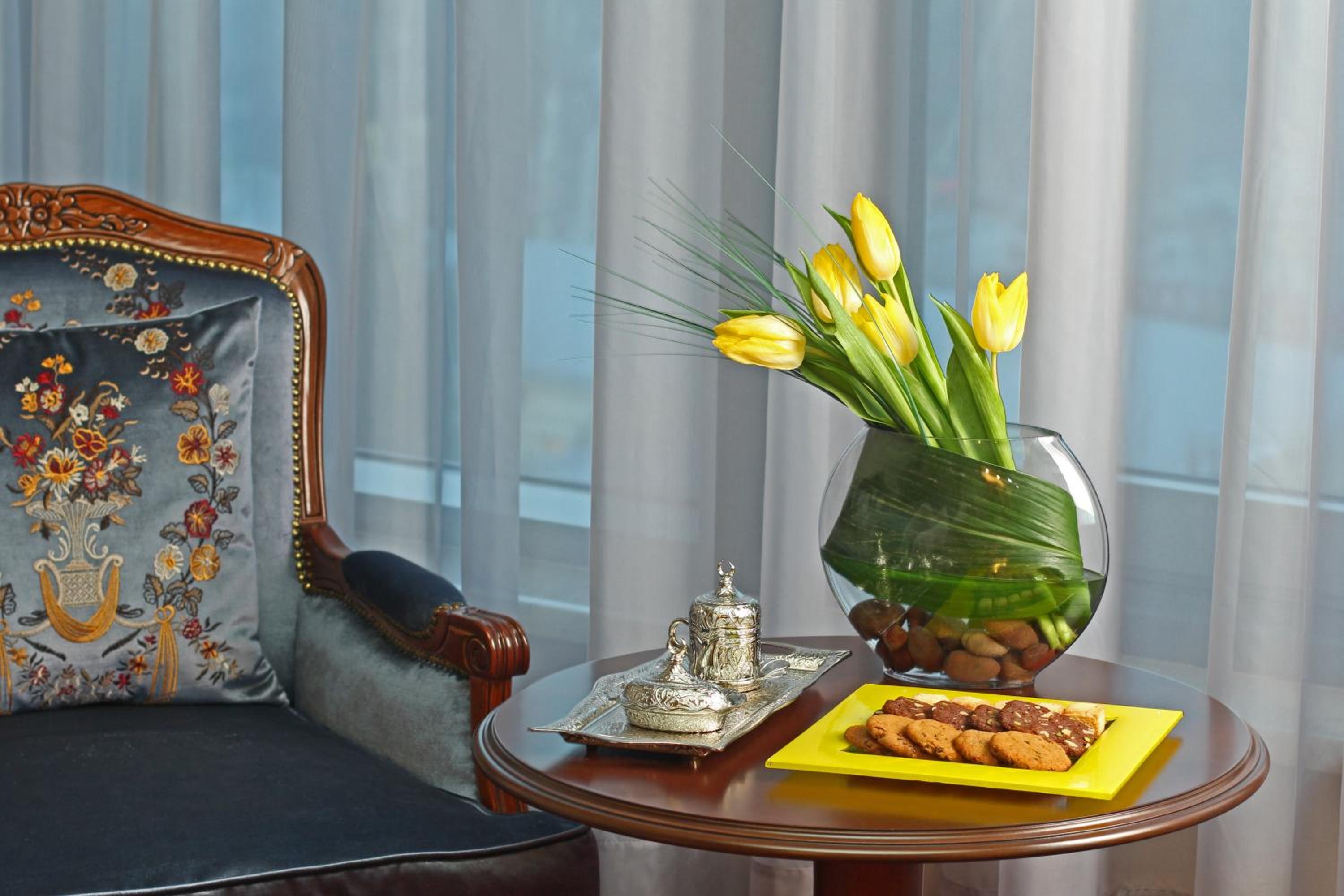 Premium King Room photo 2