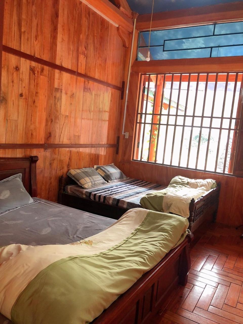 Quadruple Room with Mountain View photo 2