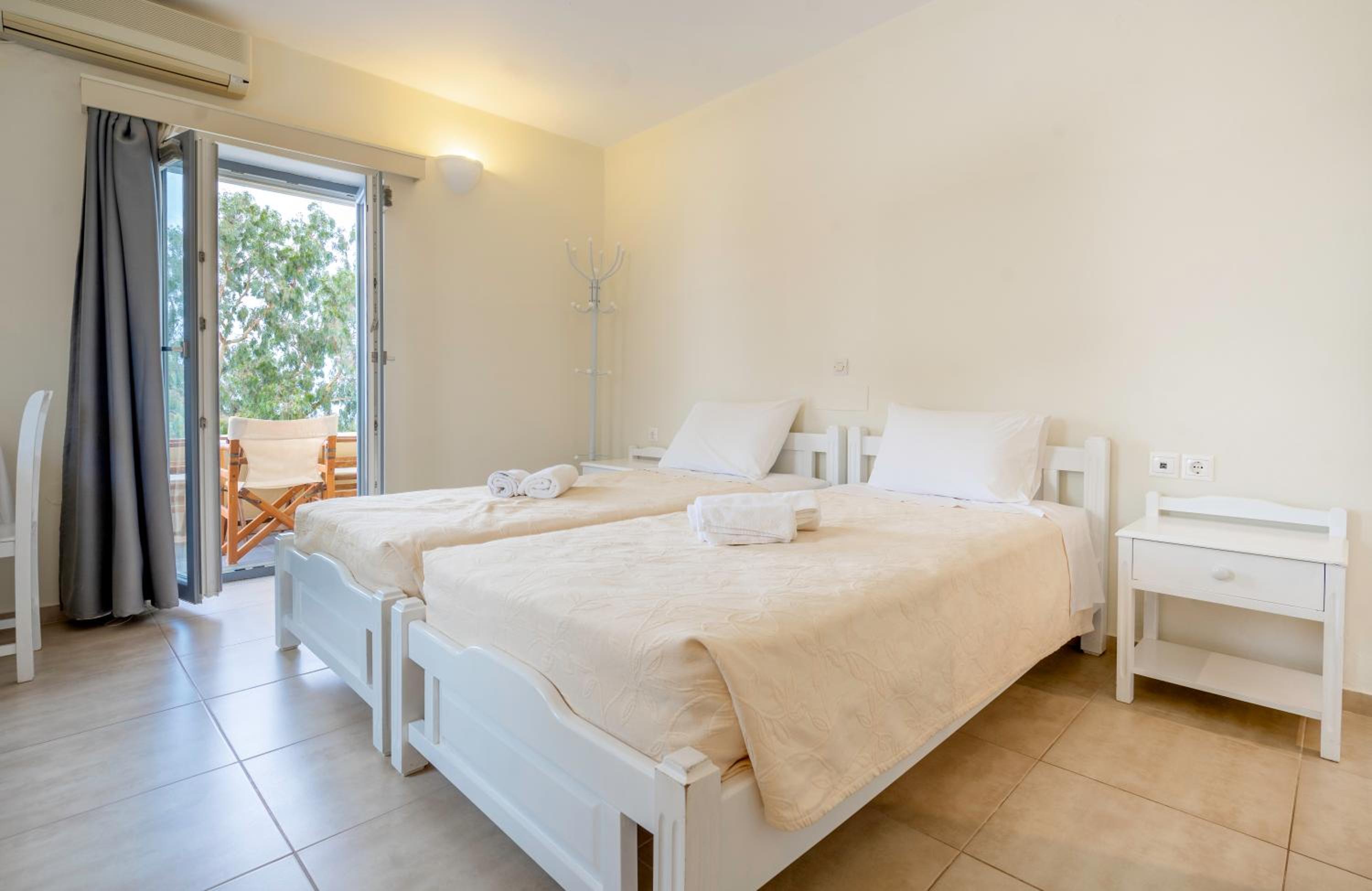 Deluxe Double Room - Photo 3