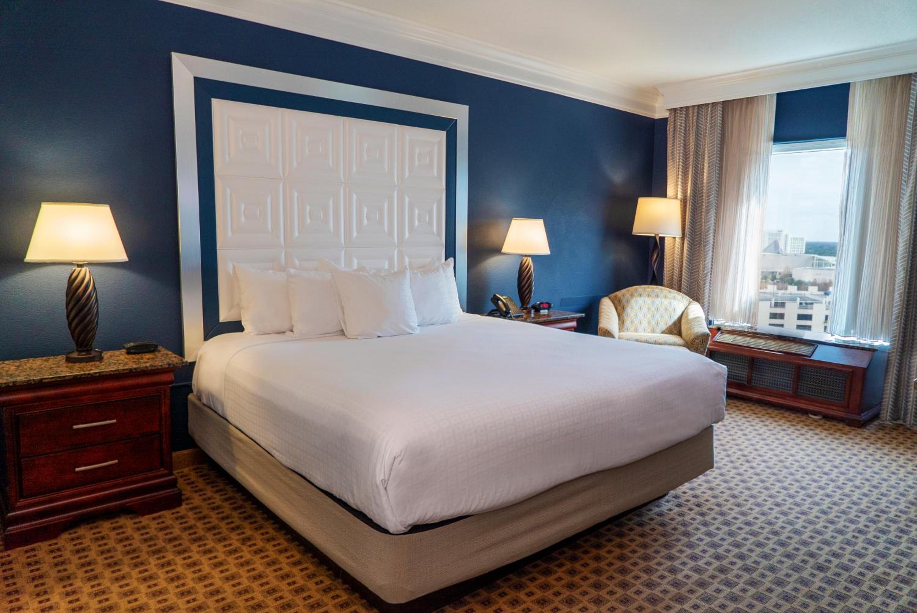 Deluxe King Room