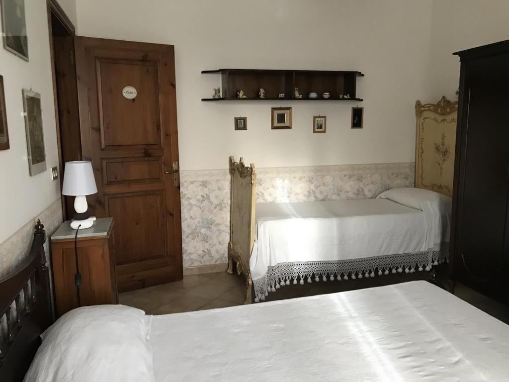 Triple Room with Pool View photo 3