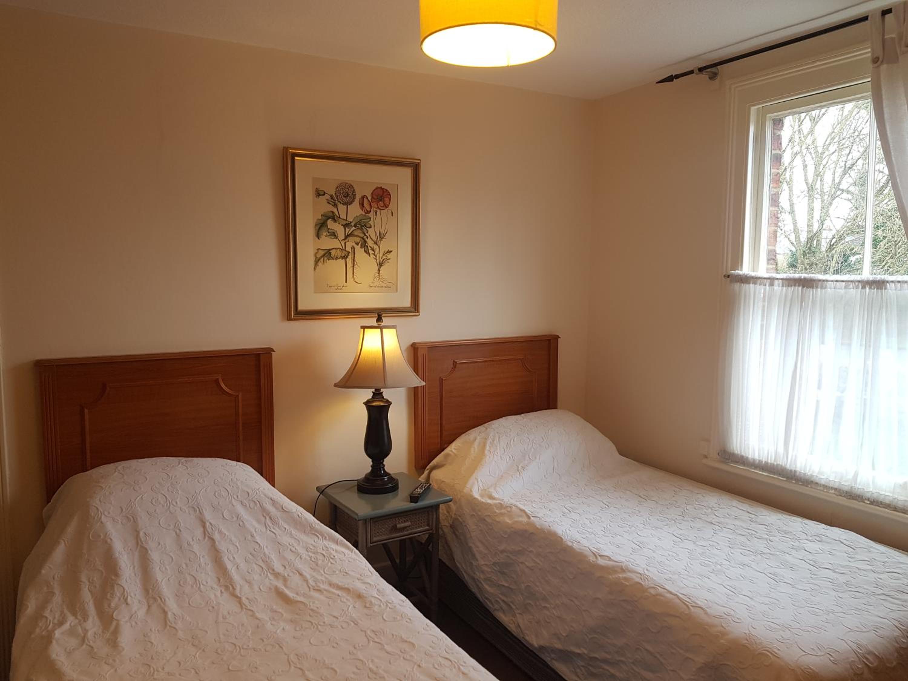 Three-Bedroom Apartment - Photo 3