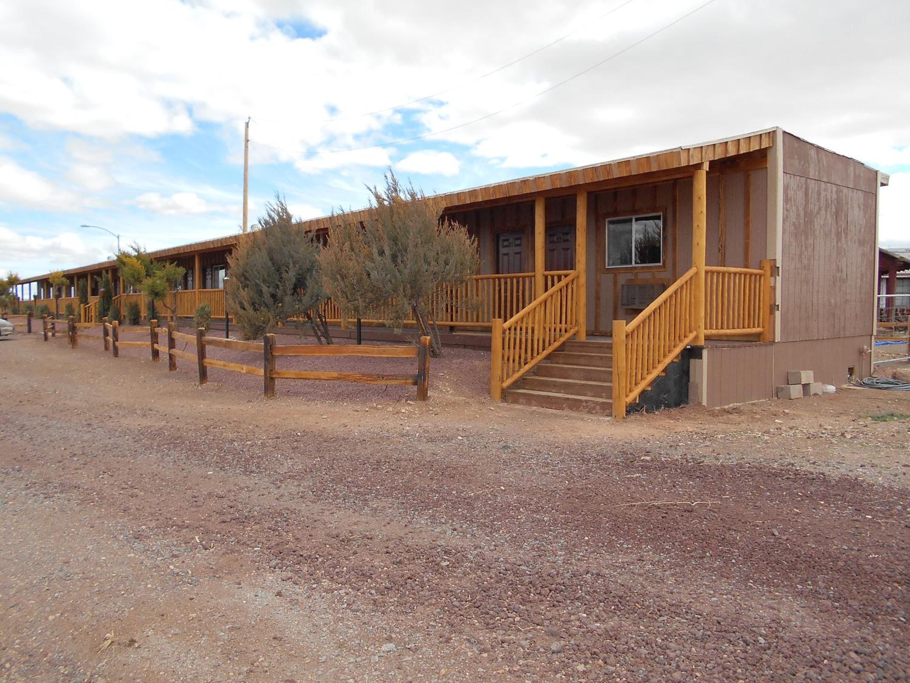 Annex Motel - Across the street - 2 PERSONS max occupancy - no extra beds - Photo 1