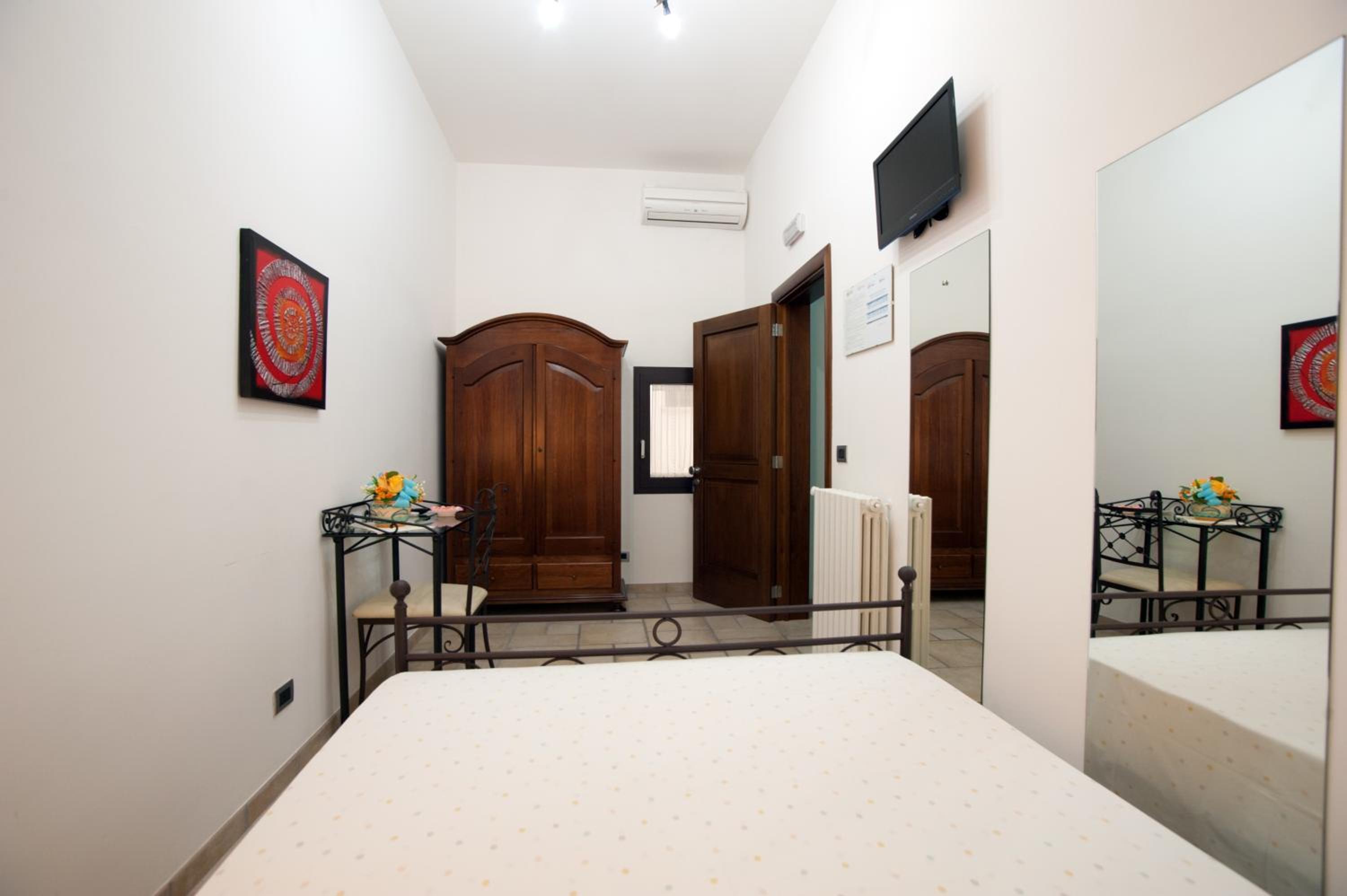 Double Room with Private External Bathroom