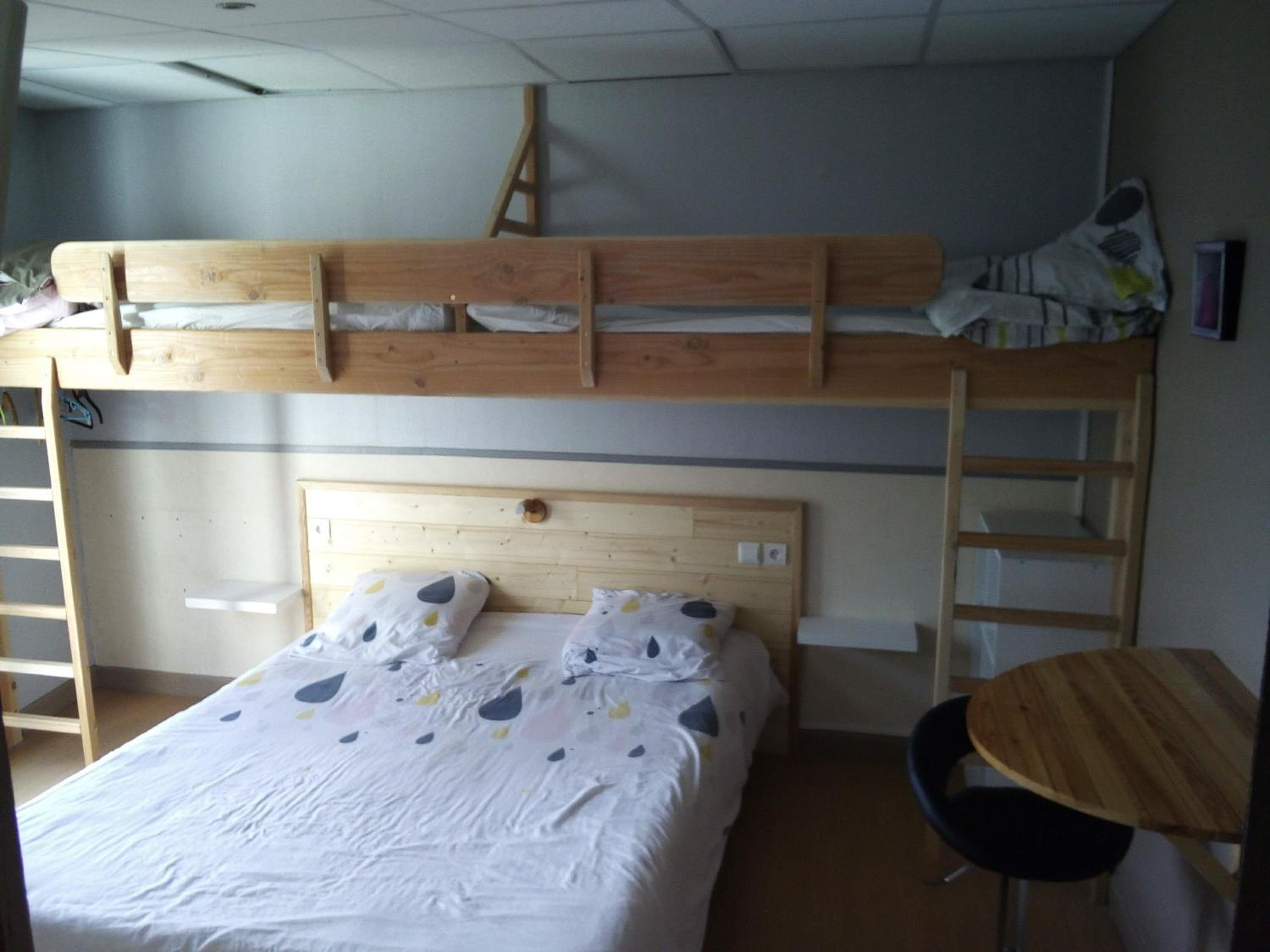 Two-Bedroom Apartment (5 Adults) photo 3
