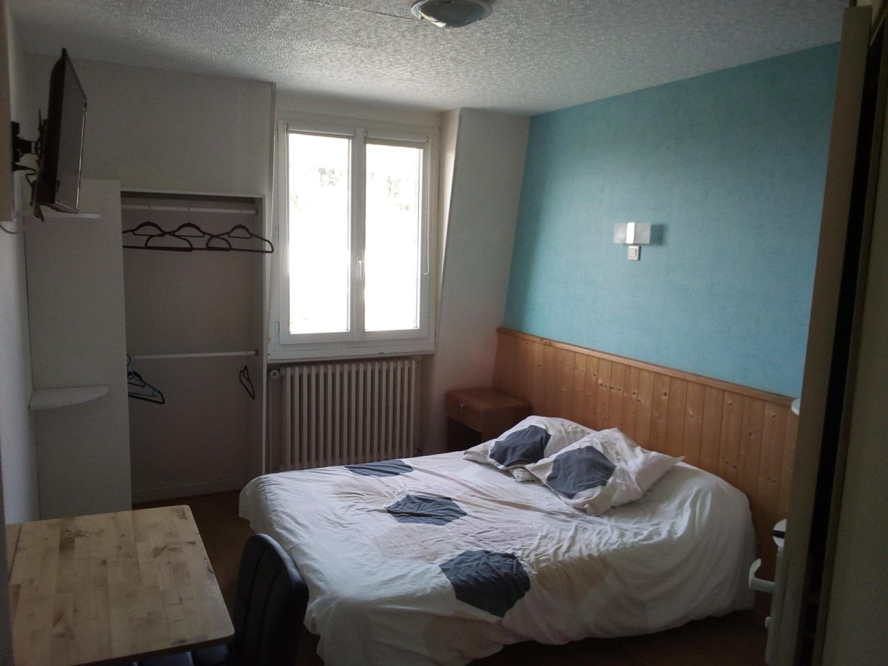 Two-Bedroom Apartment (5 Adults) photo 2