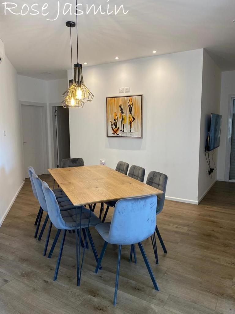 Deluxe Apartment - Photo 12