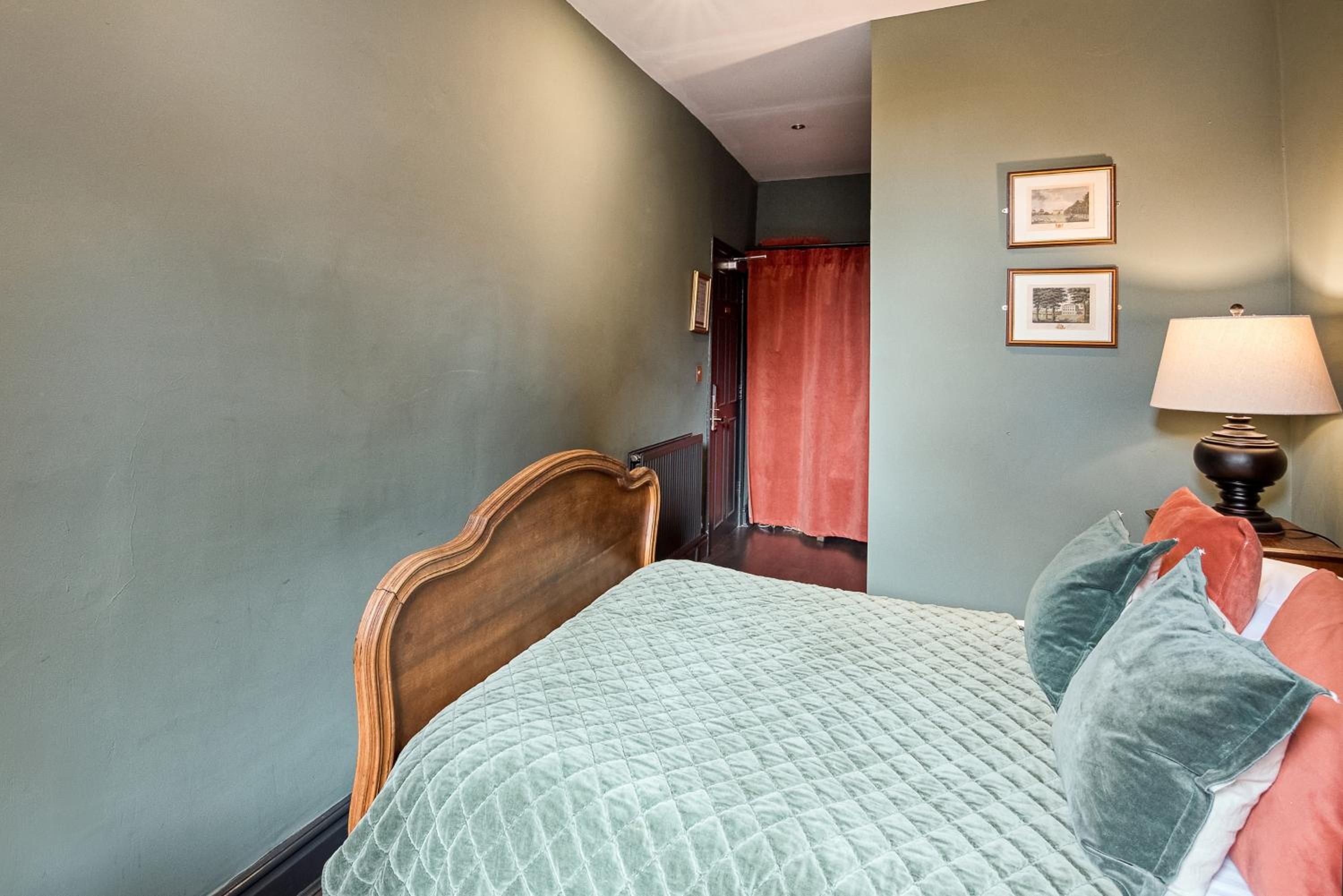 Small Double Room photo 3