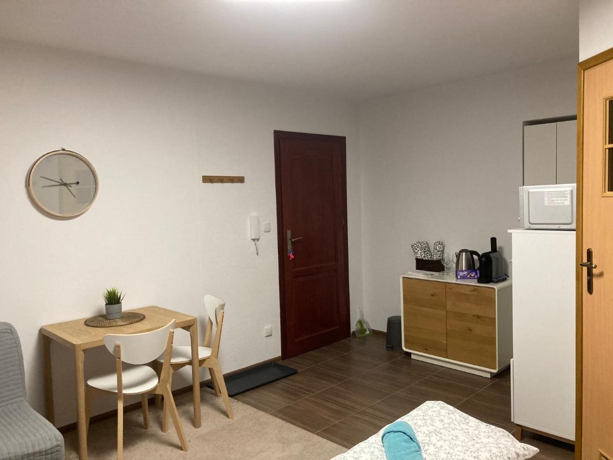 Double or Twin Room with Private Bathroom photo 2