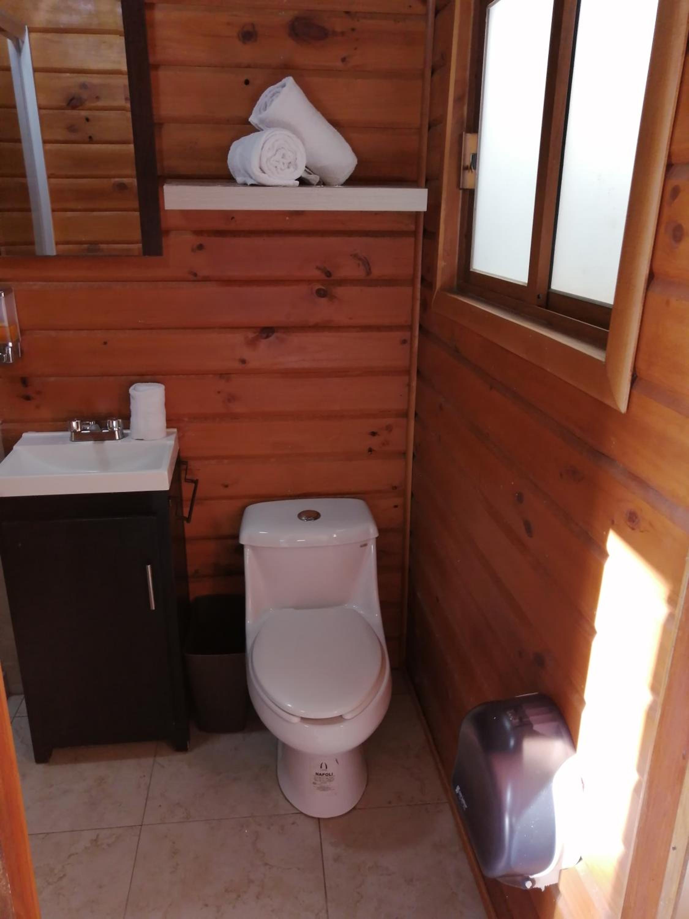 Standard Twin Room - Photo 2