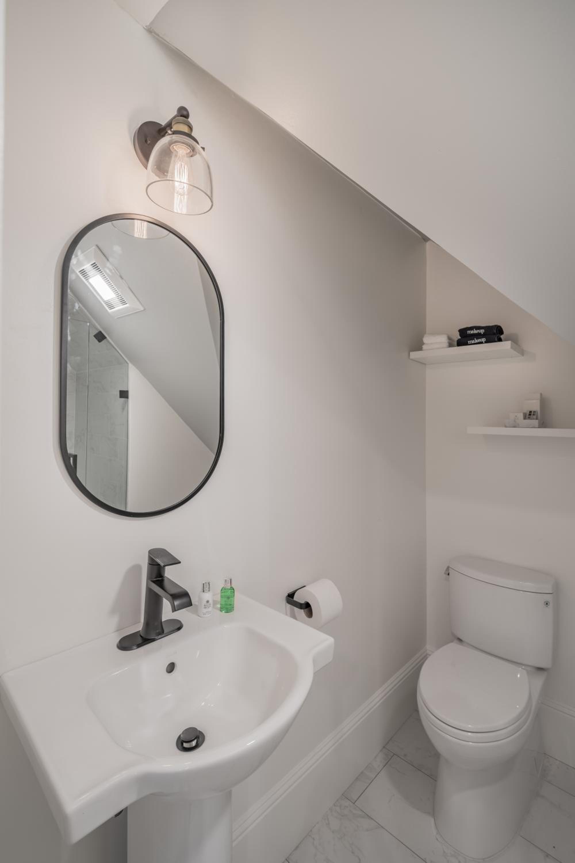 Superior King Suite - Photo 5