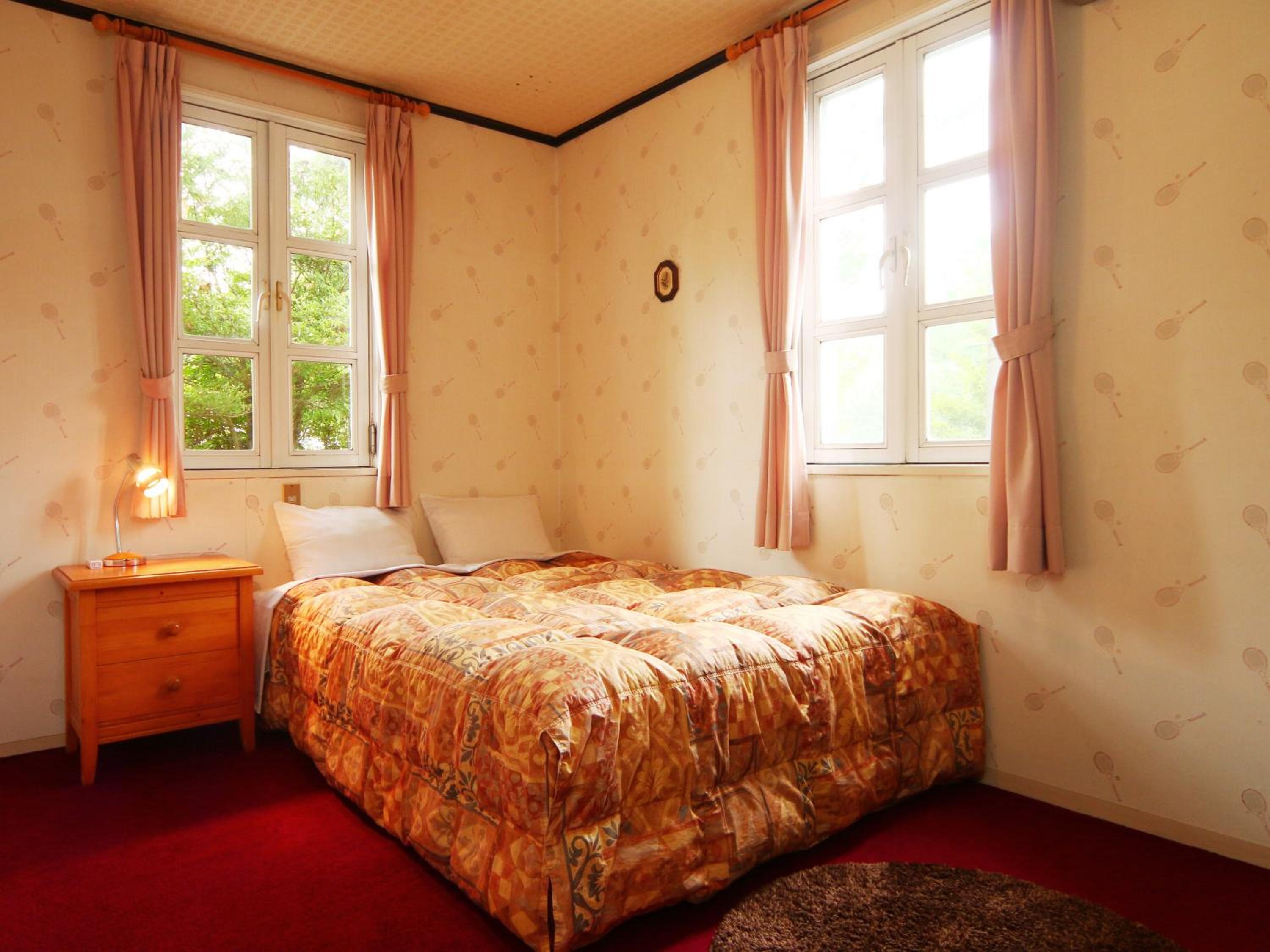 Double Room with Private Bathroom - Photo 3