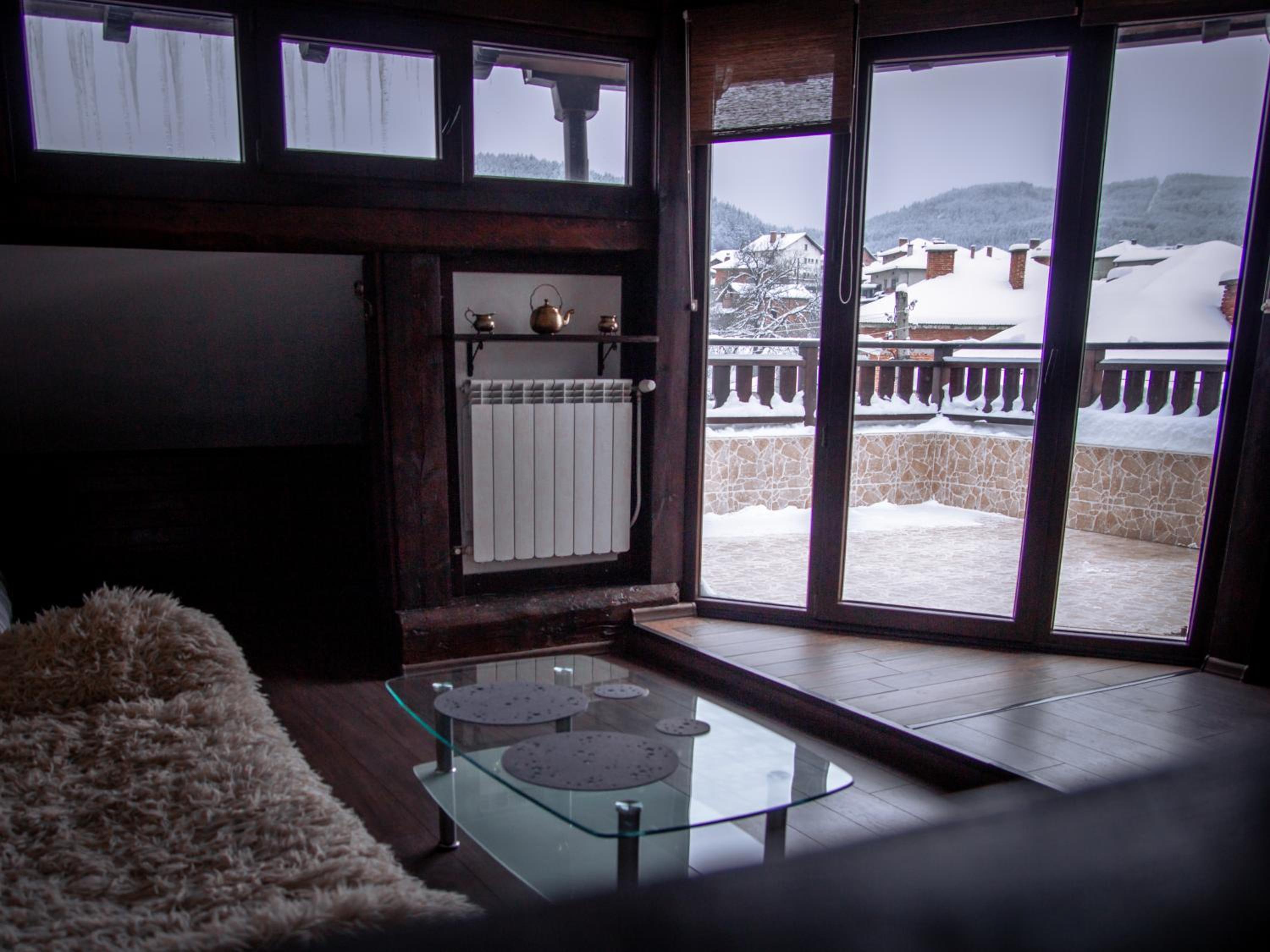 Studio with Mountain View photo 3