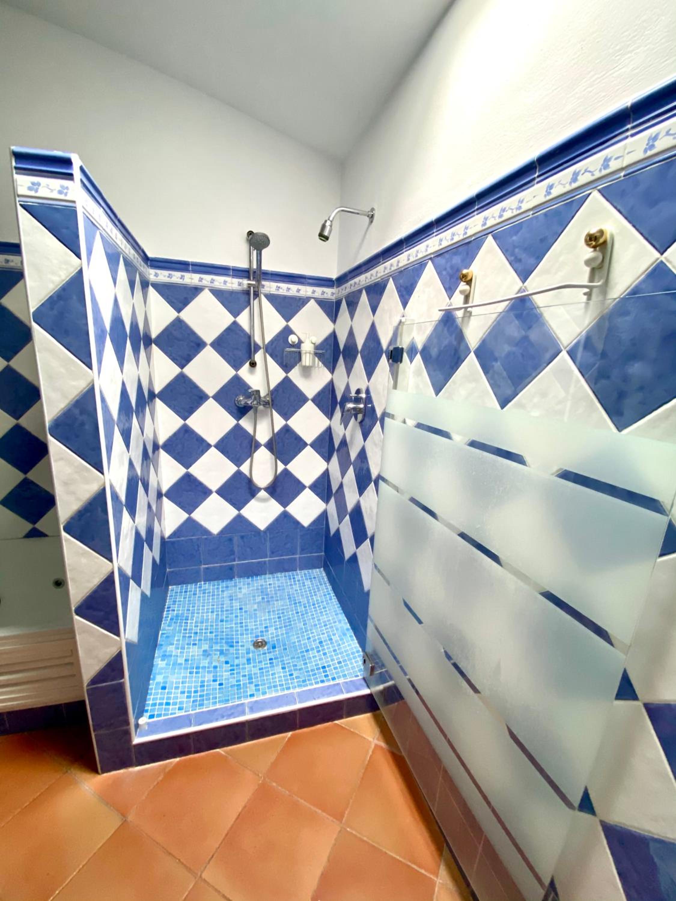 Two-Bedroom Apartment - Photo 4
