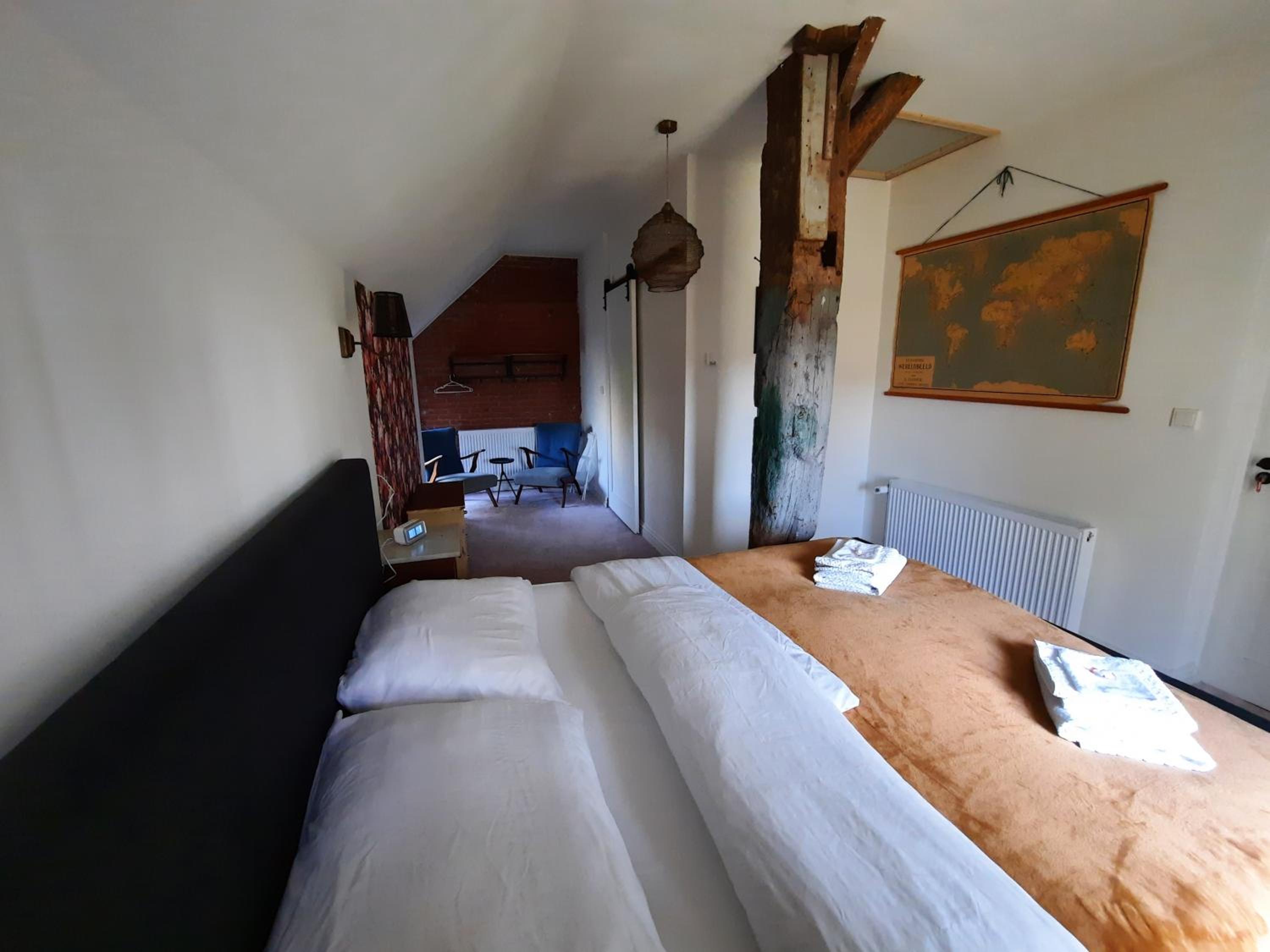 Deluxe Double Room With Shower photo 3