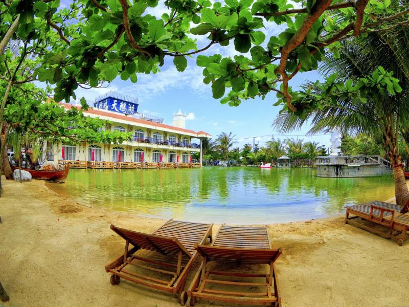 Quadruple Room with Lake View photo 2