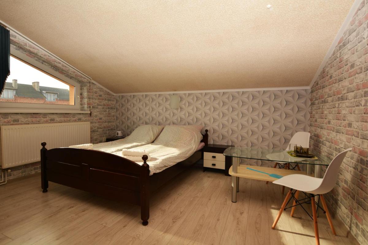 Double Room with Private Bathroom photo 3