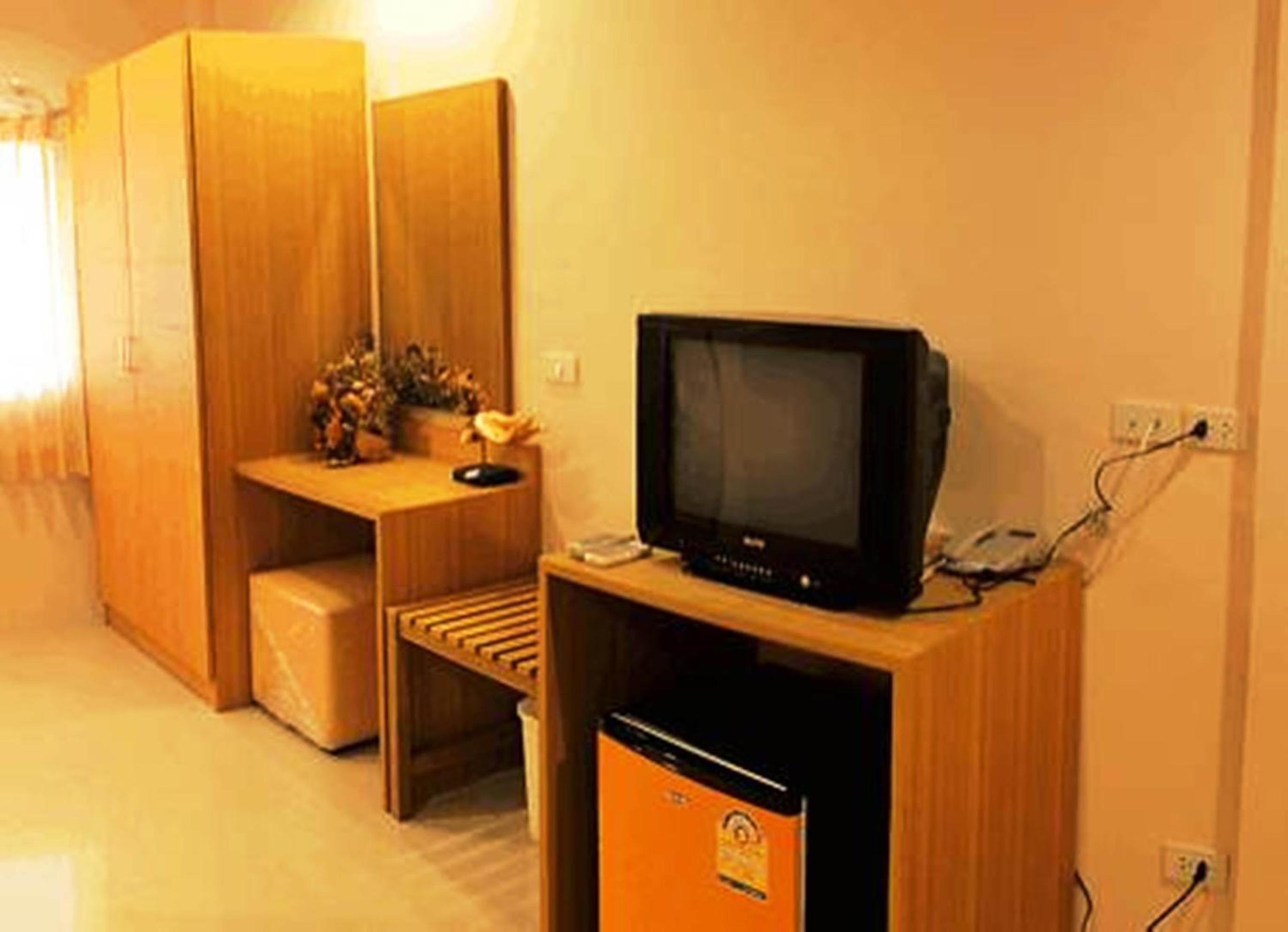 Standard Double Room with Bathtub photo 2