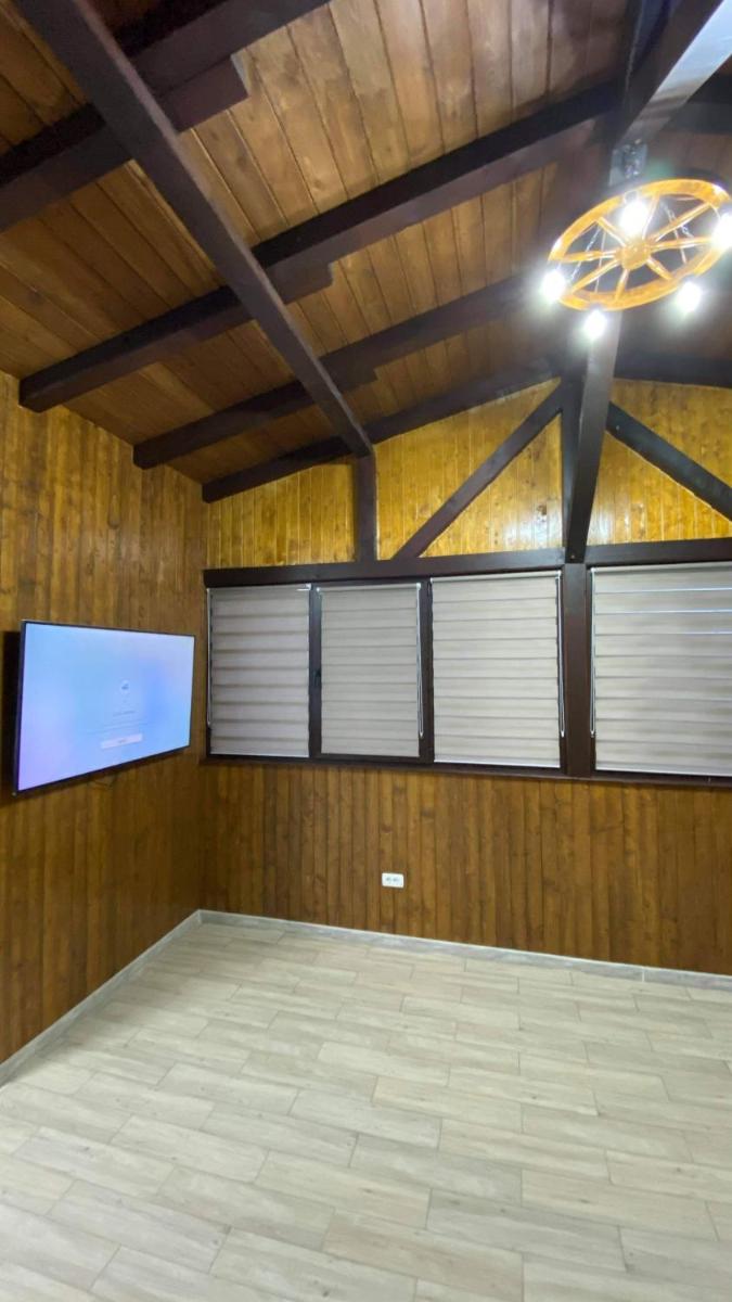 One-Bedroom Chalet - Photo 9