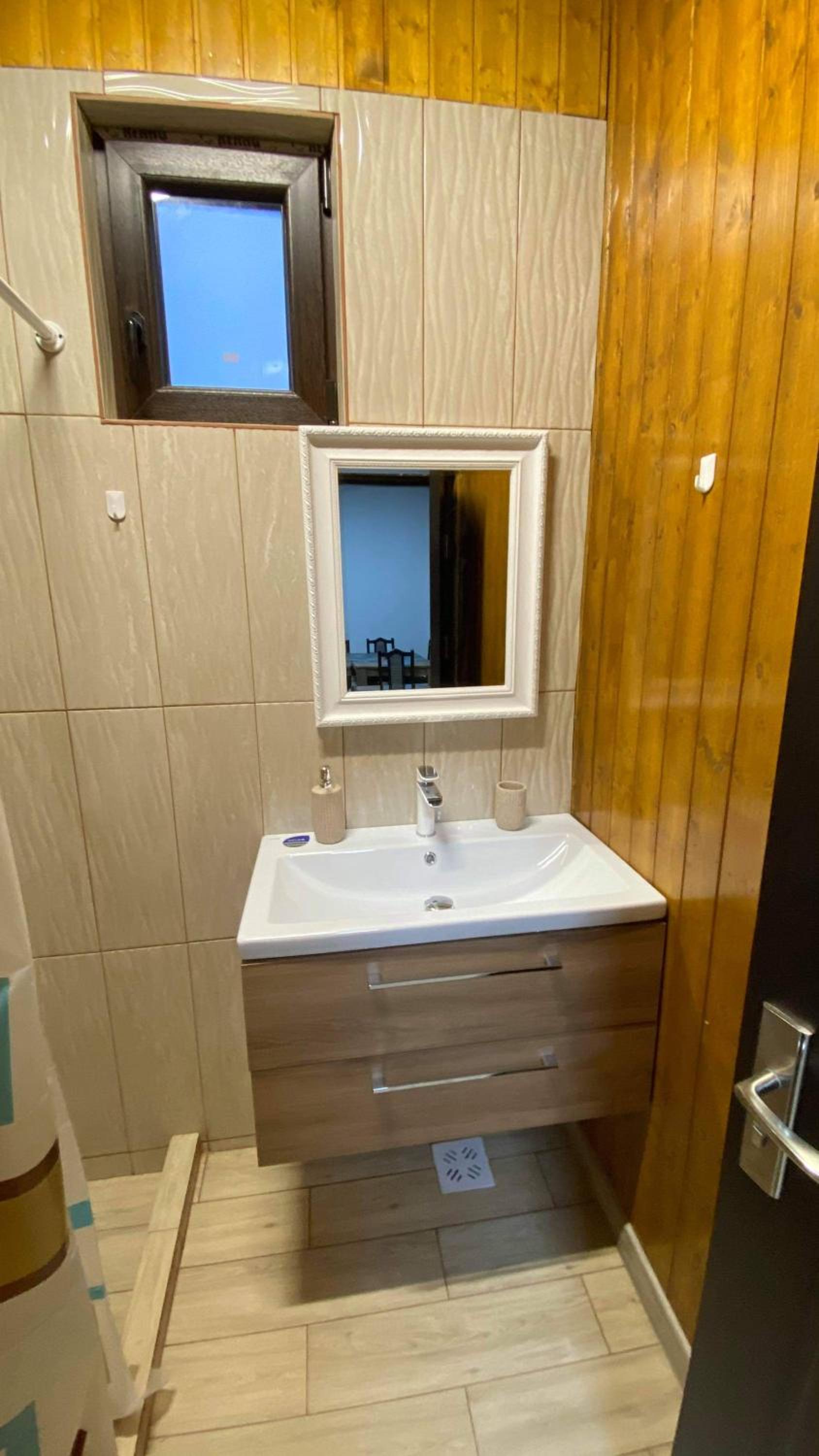 One-Bedroom Chalet - Photo 7