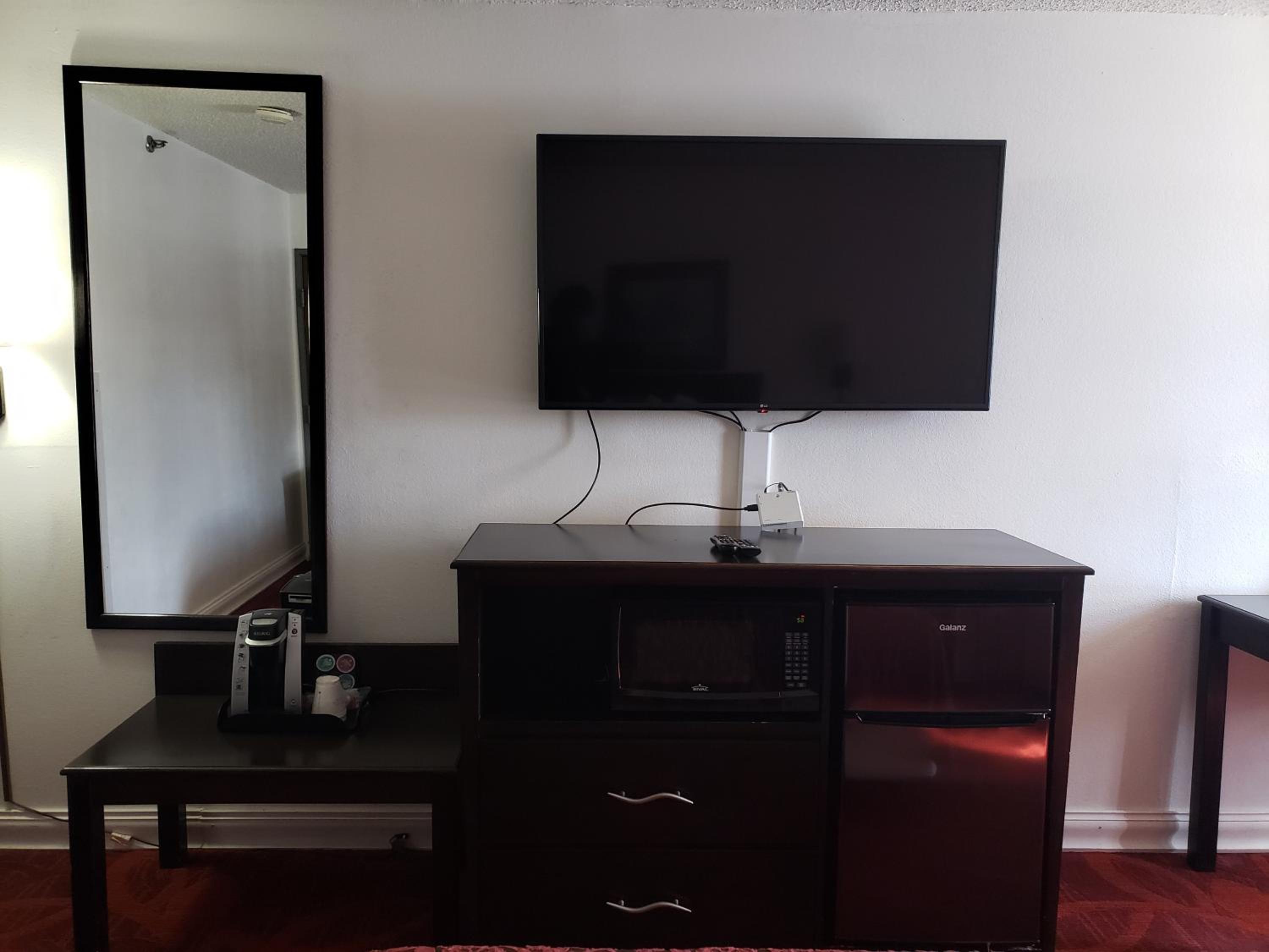 Queen Room - Disability Access/Non-Smoking - Photo 5