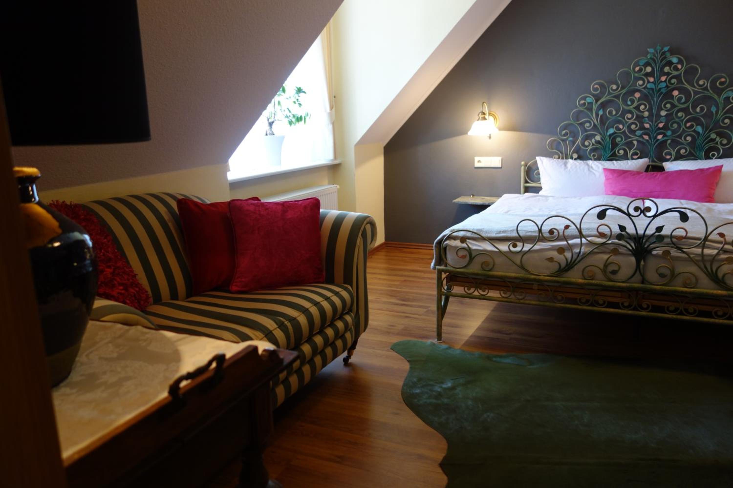  Double Room with Street View - Photo 5