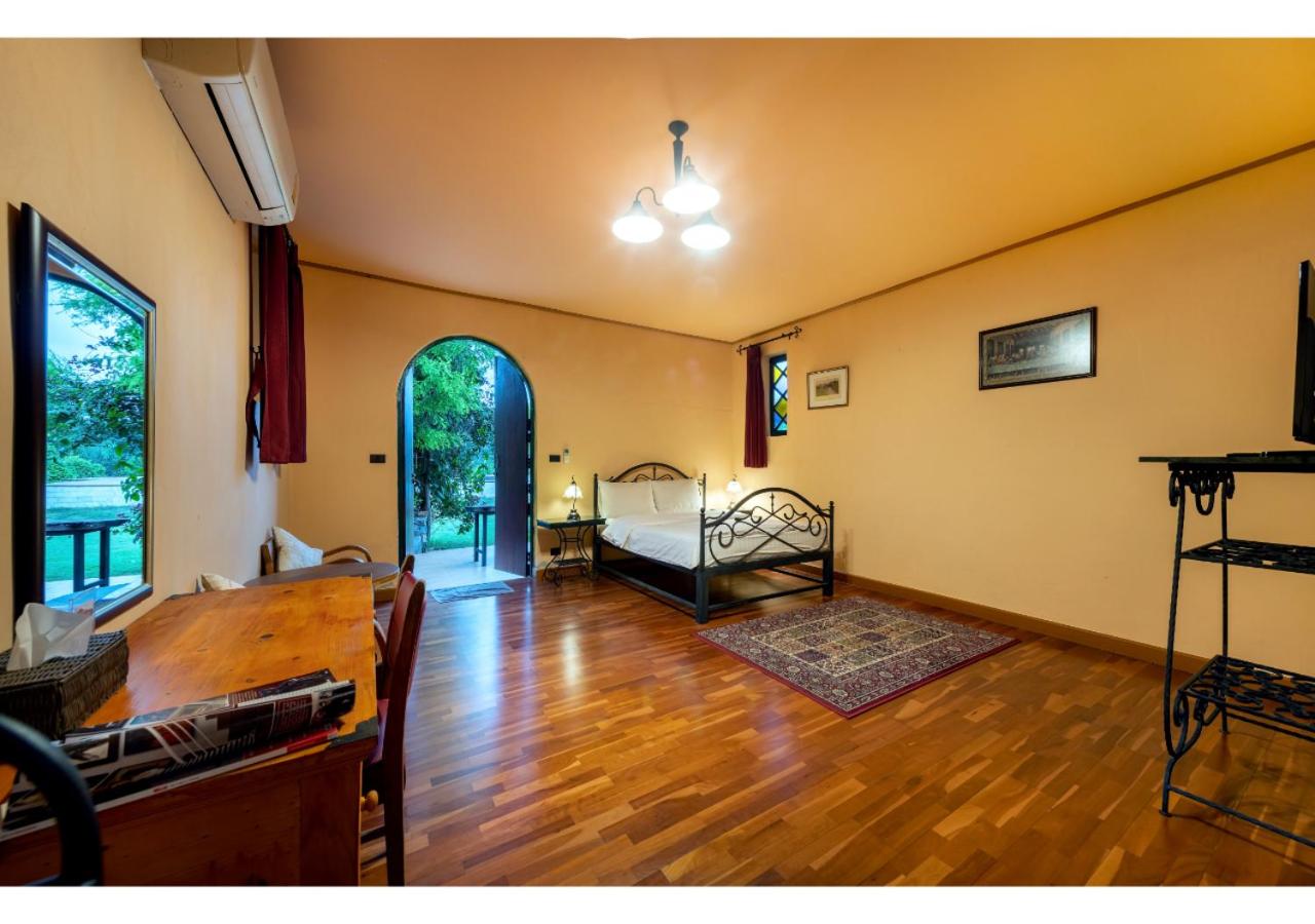 Double Room with Mountain View - Photo 7