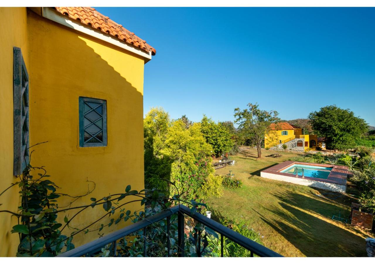 Double Room with Mountain View - Photo 2