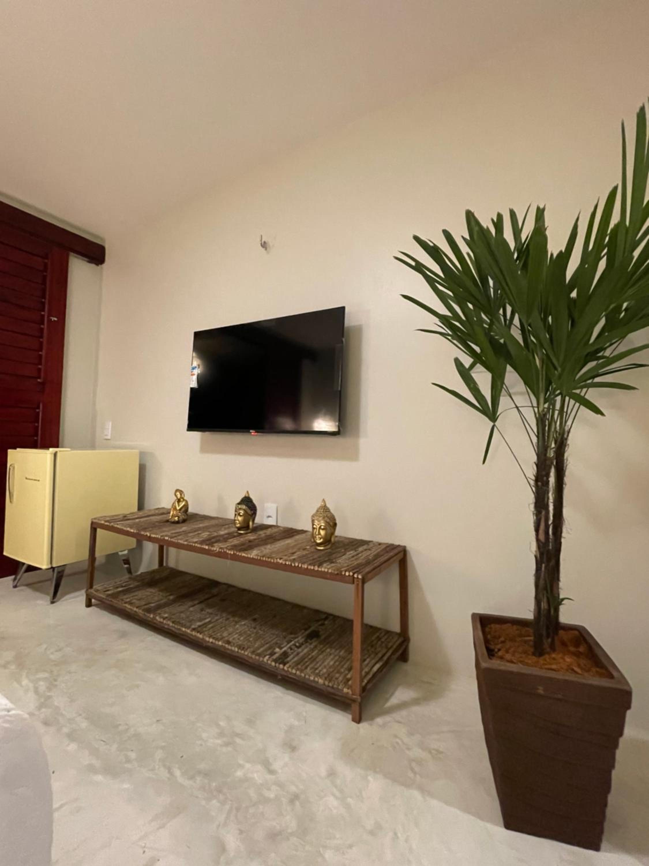 Suite with Balcony - Photo 17