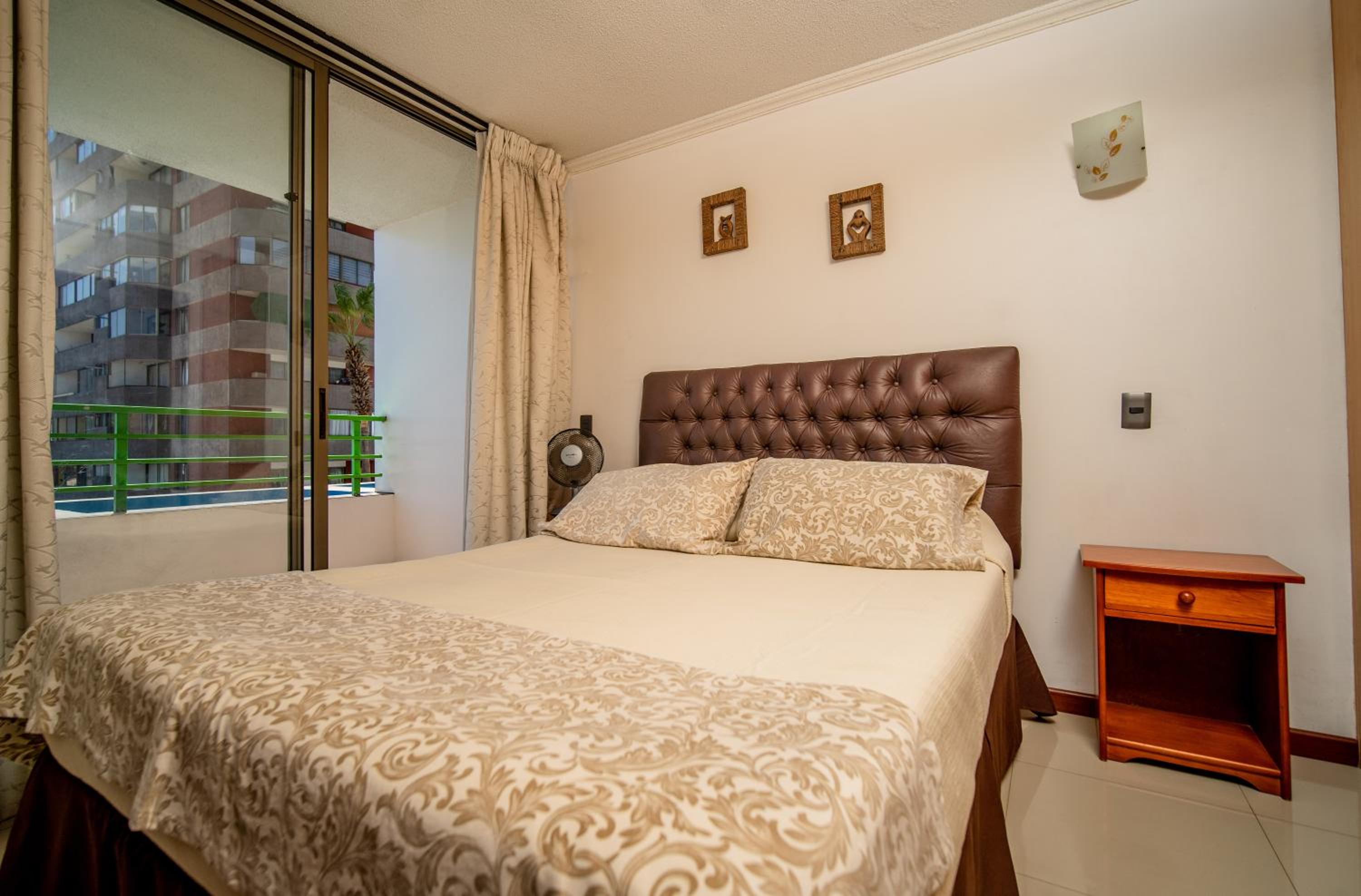 One Bedroom Apartment with Partial Sea View photo 3