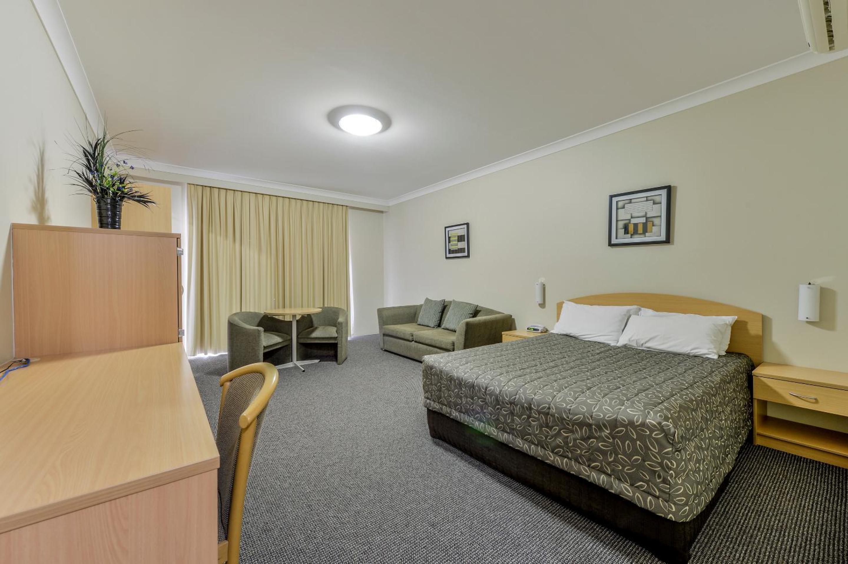 King Room with Spa Bath