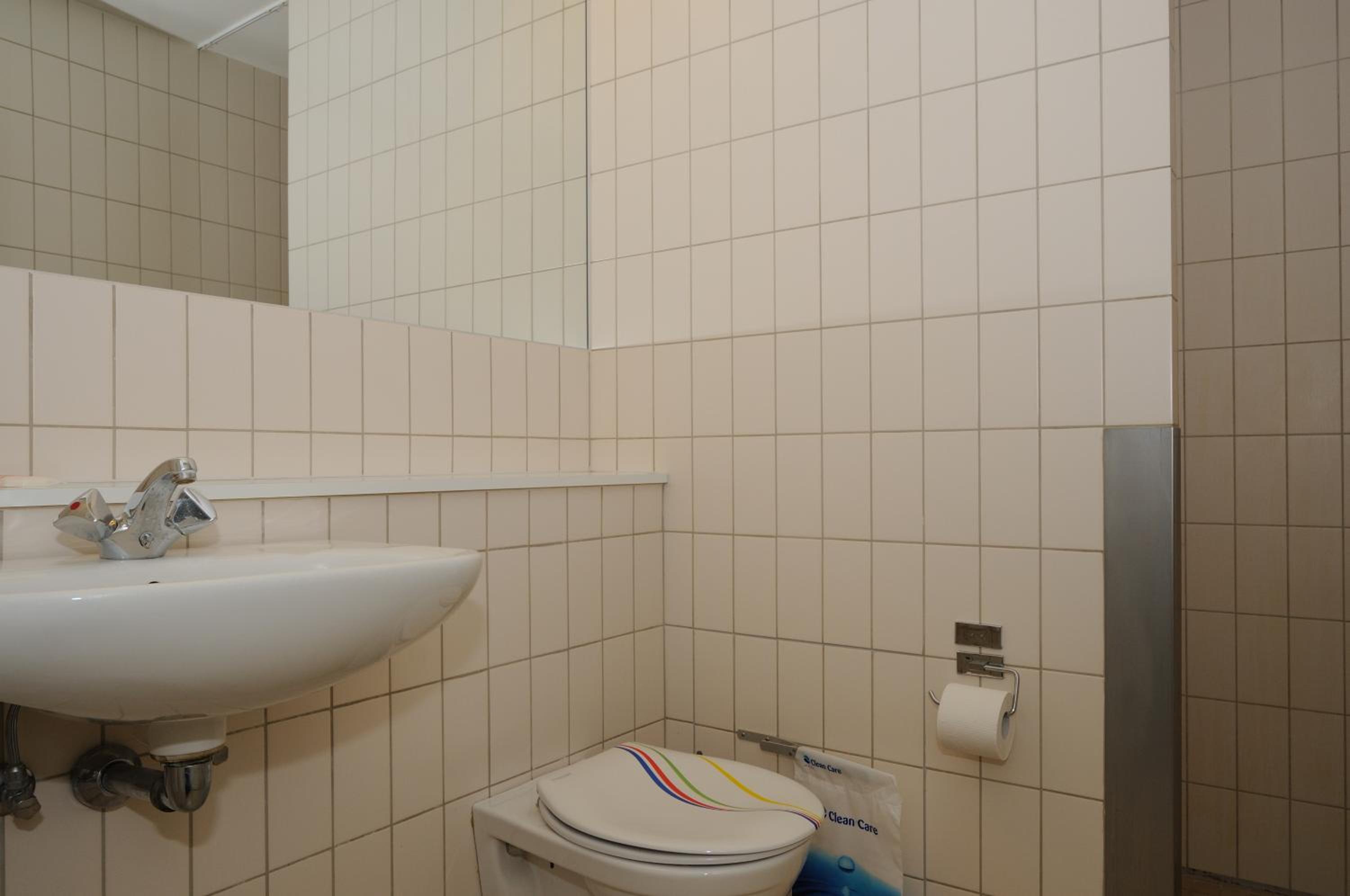 Double or Twin Room - Photo 11