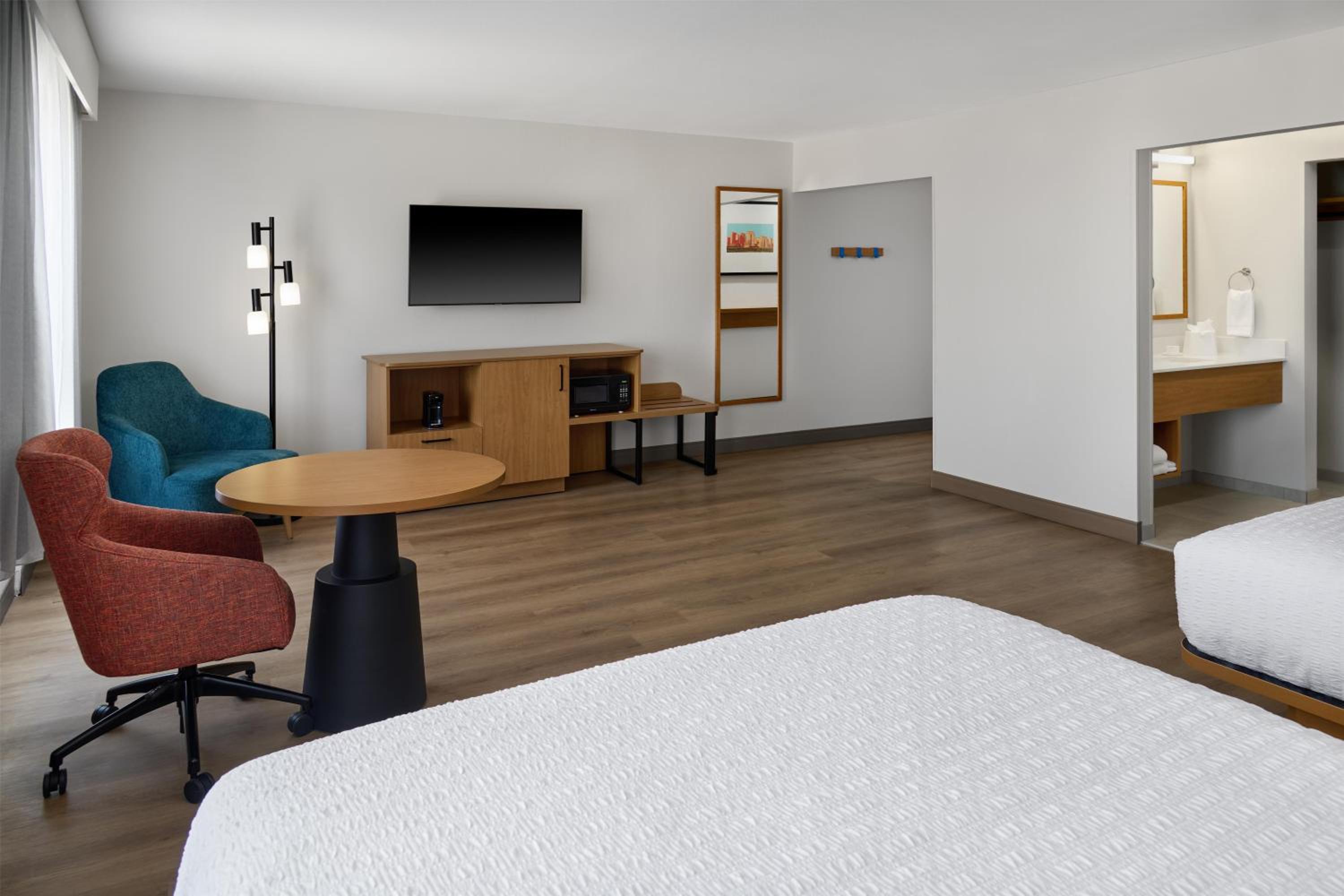 Large Queen Room with Two Queen Beds - Hearing Access