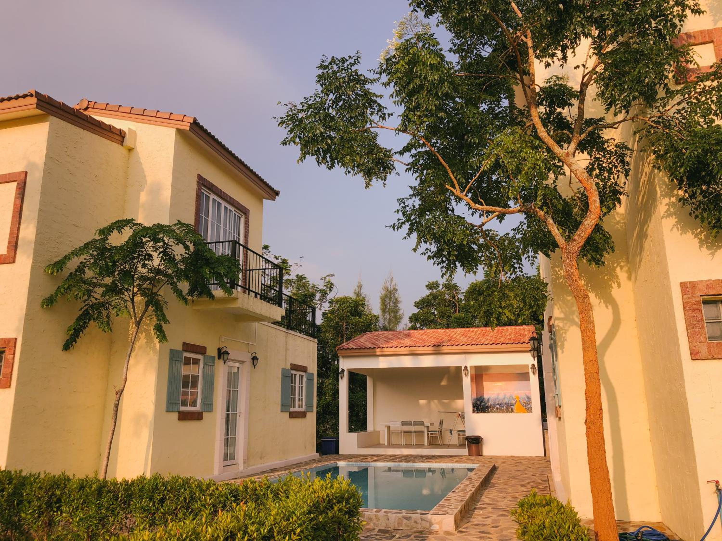 Villa - Photo 3