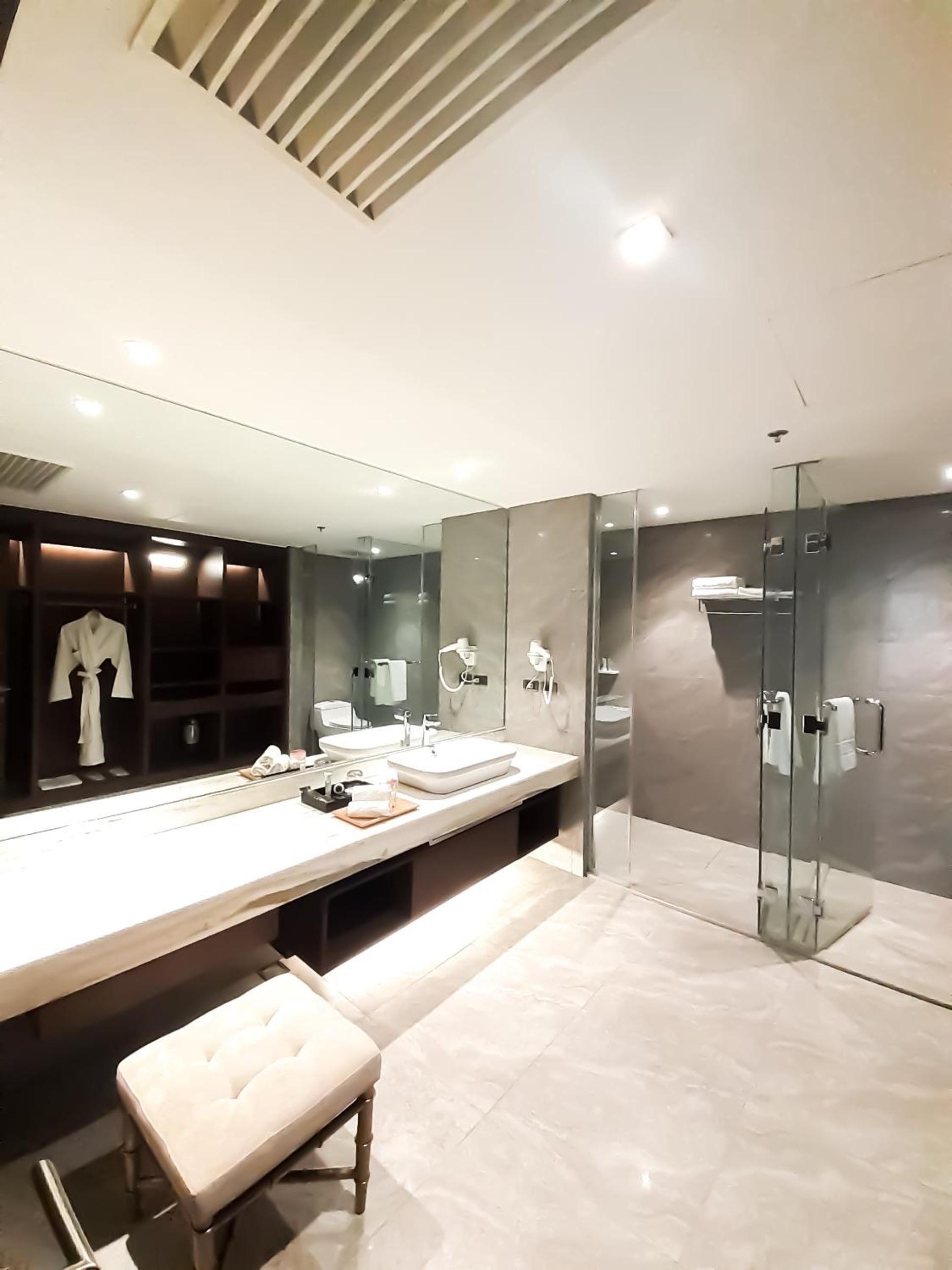 Two Bedroom Suite - Photo 4