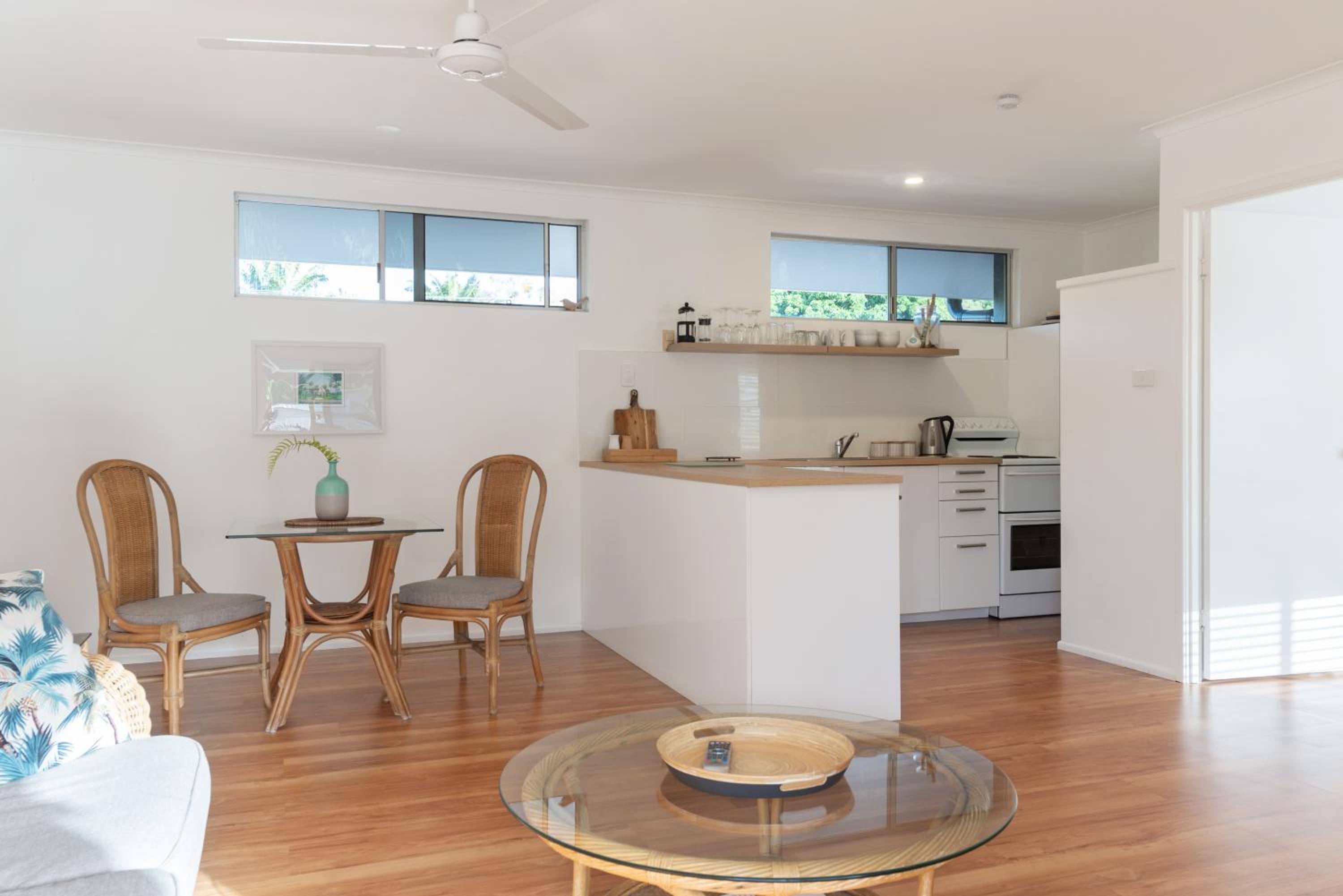Superior One Bedroom Apartment photo 2