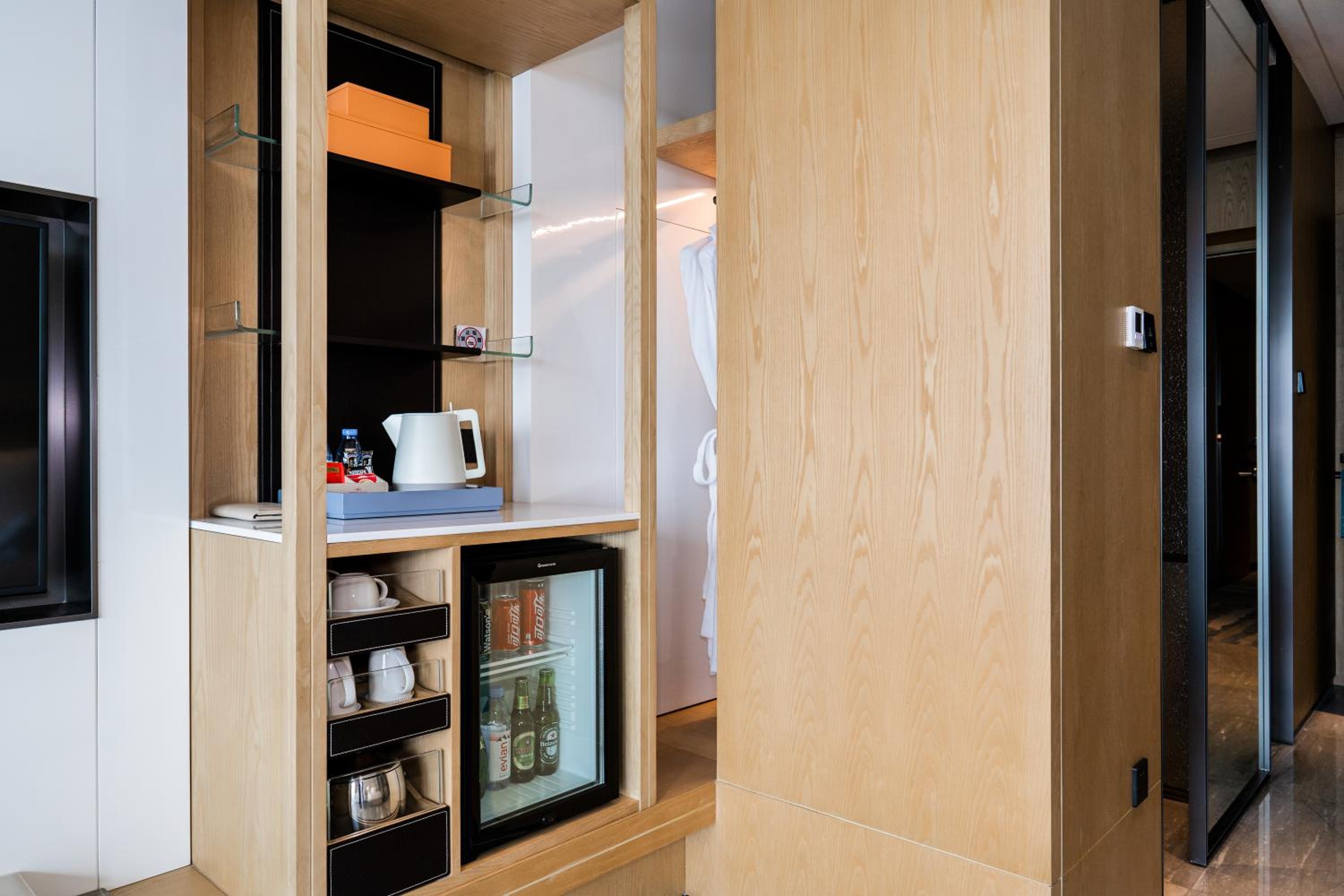 Standard Twin Room - Photo 5