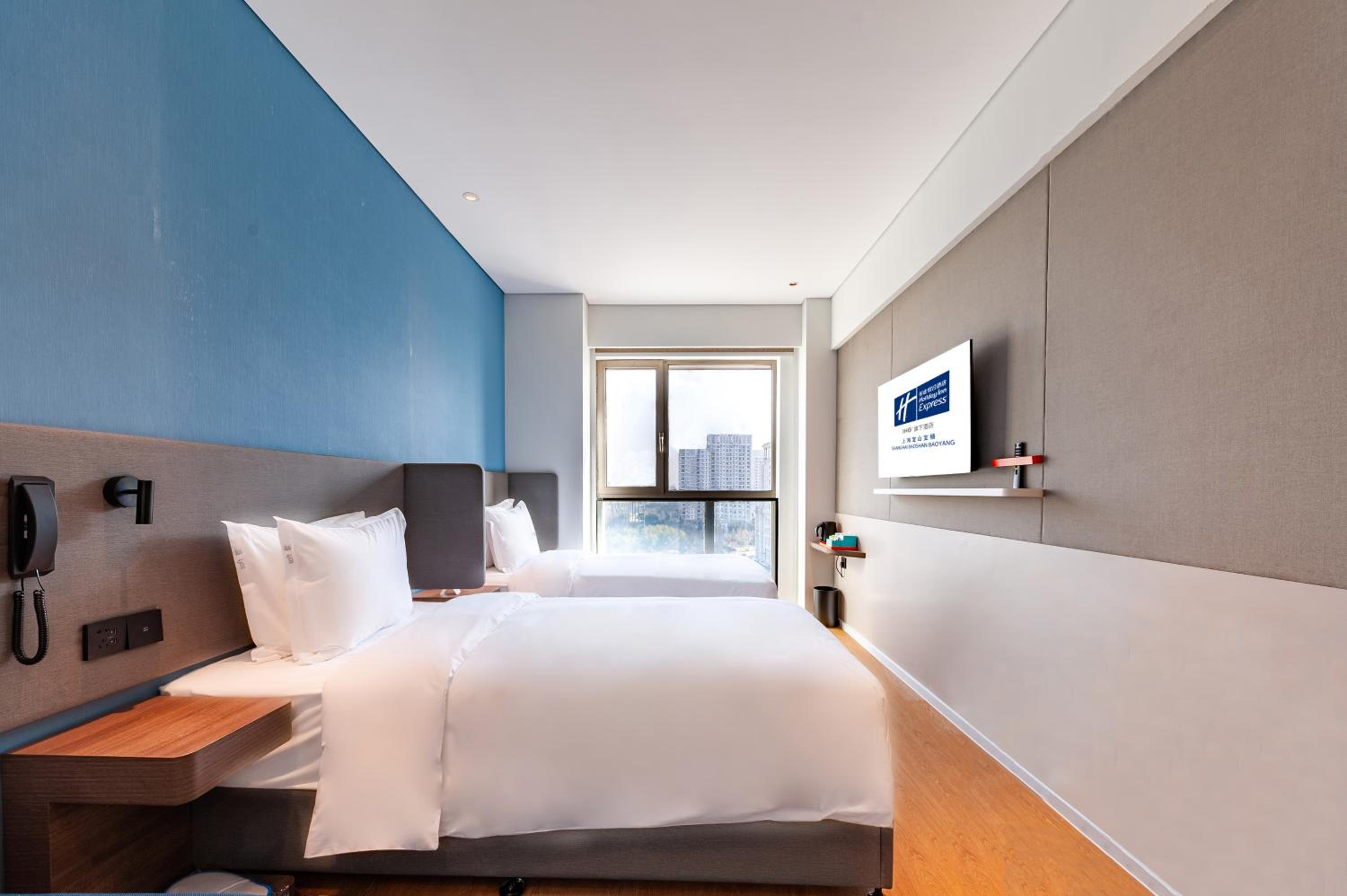 Standard Twin Room - Photo 1