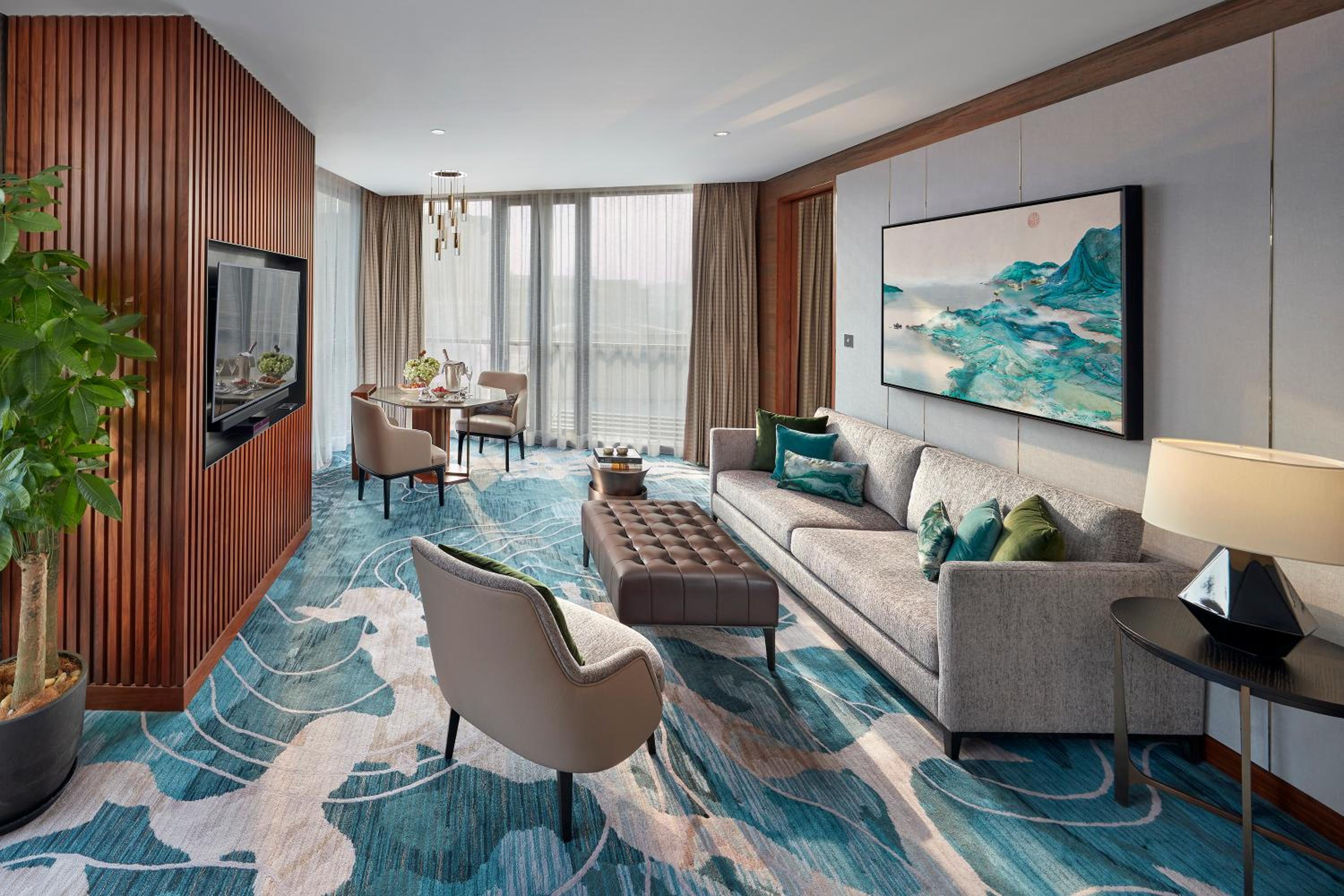 Deluxe Suite photo 3