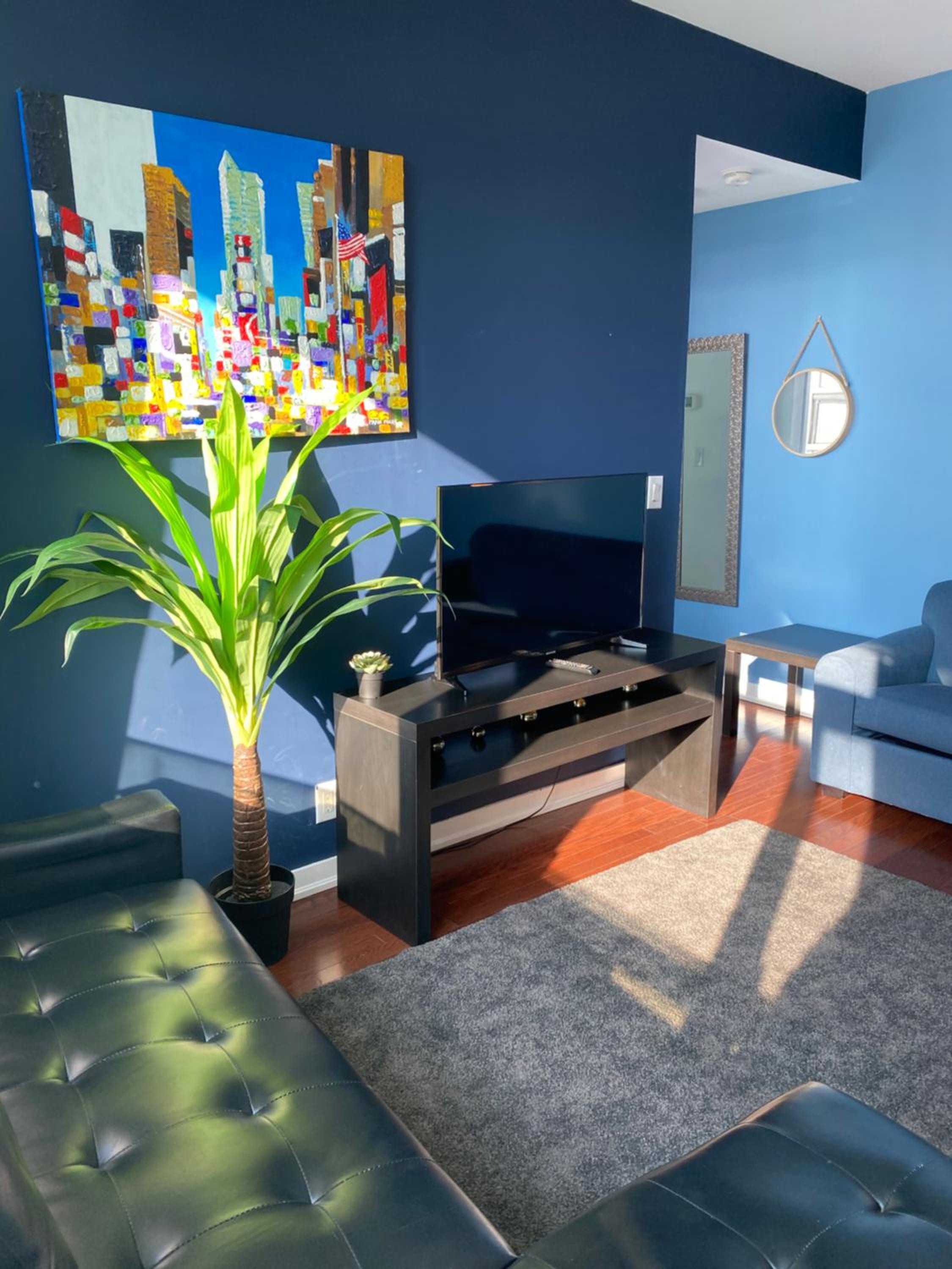 Two-Bedroom Apartment thumbnail 5