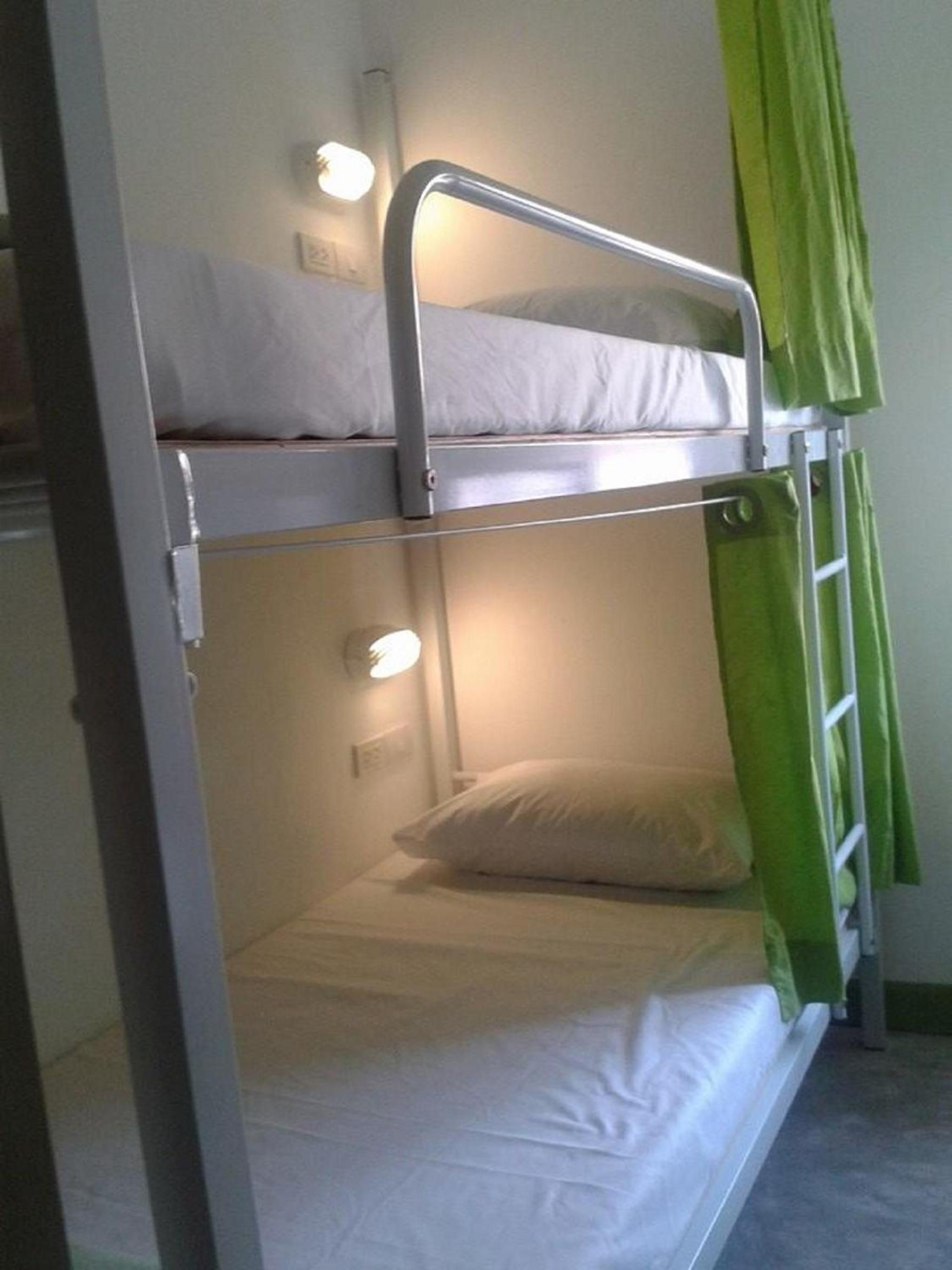 Bed in 8-Bed Mixed Dormitory Room photo 1
