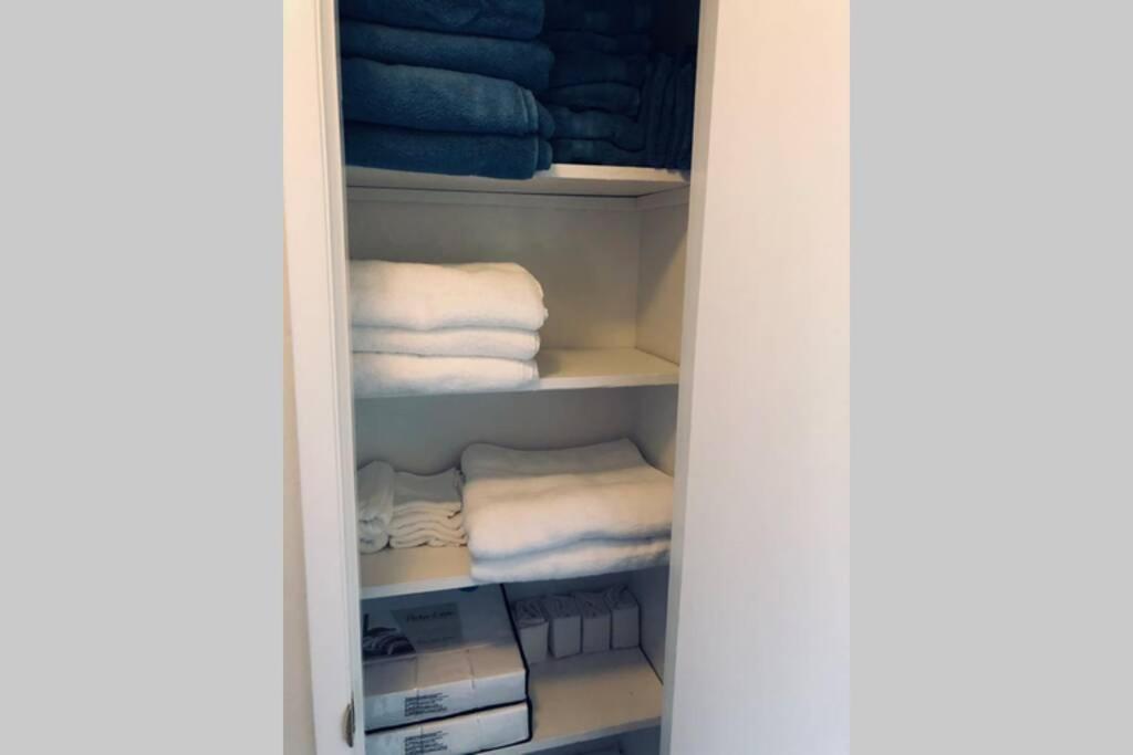 Two-Bedroom Apartment - Photo 33