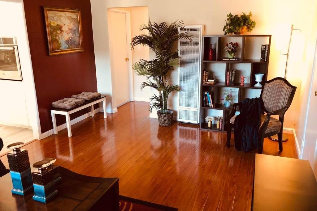 Two-Bedroom Apartment - Photo 25